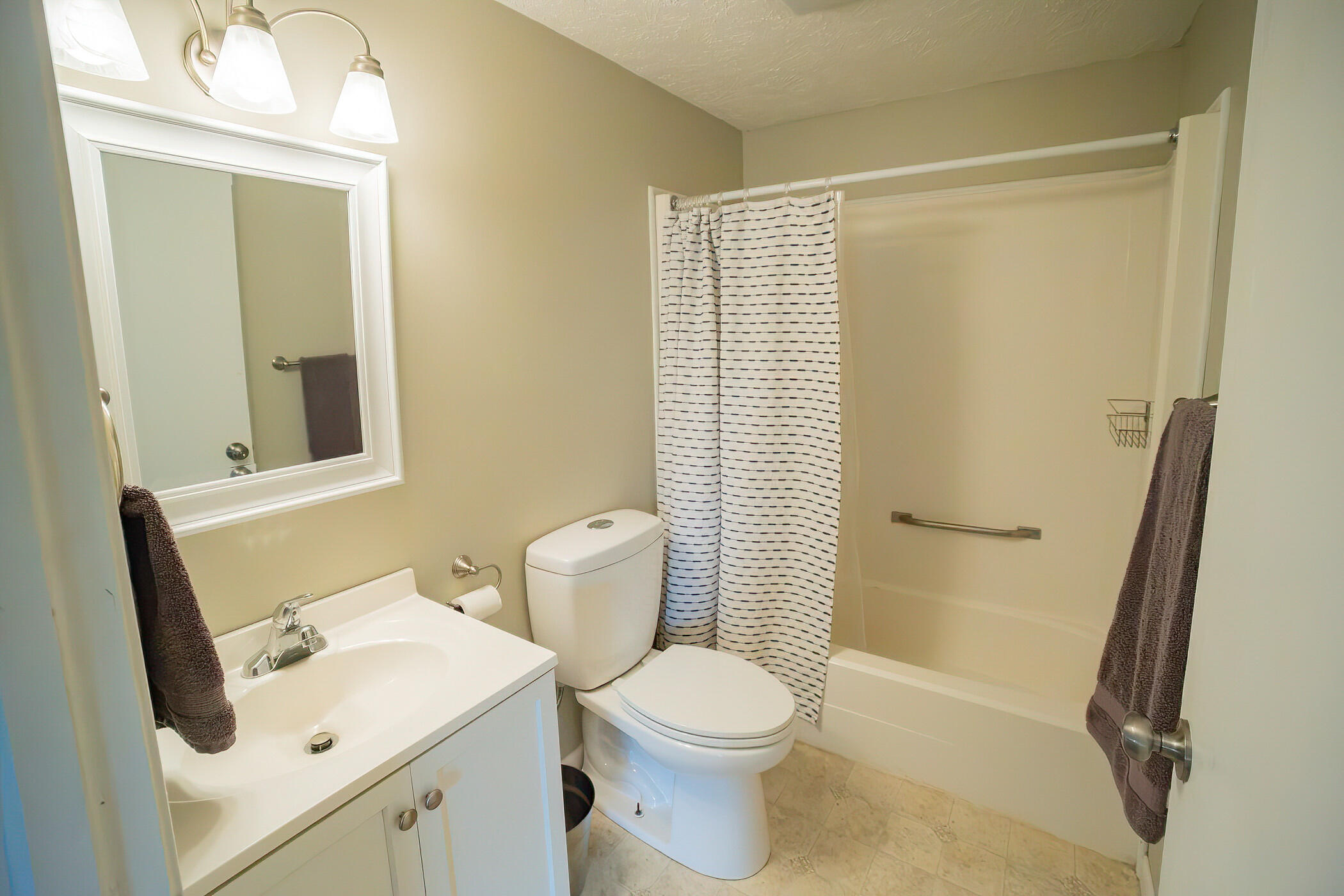 1525 Lenox Road SE Grand Rapids MI 49506