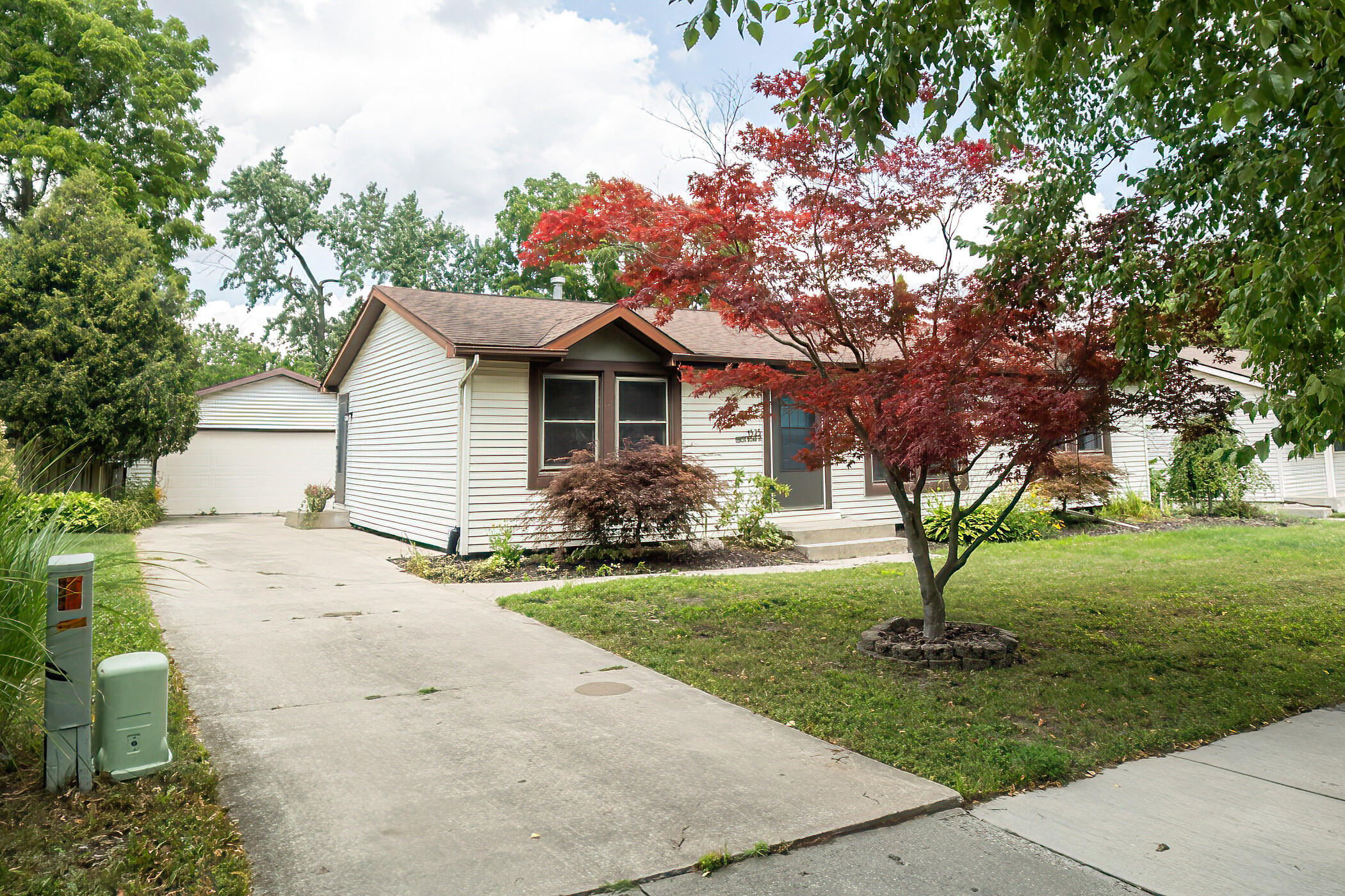 1525 Lenox Road SE Grand Rapids MI 49506