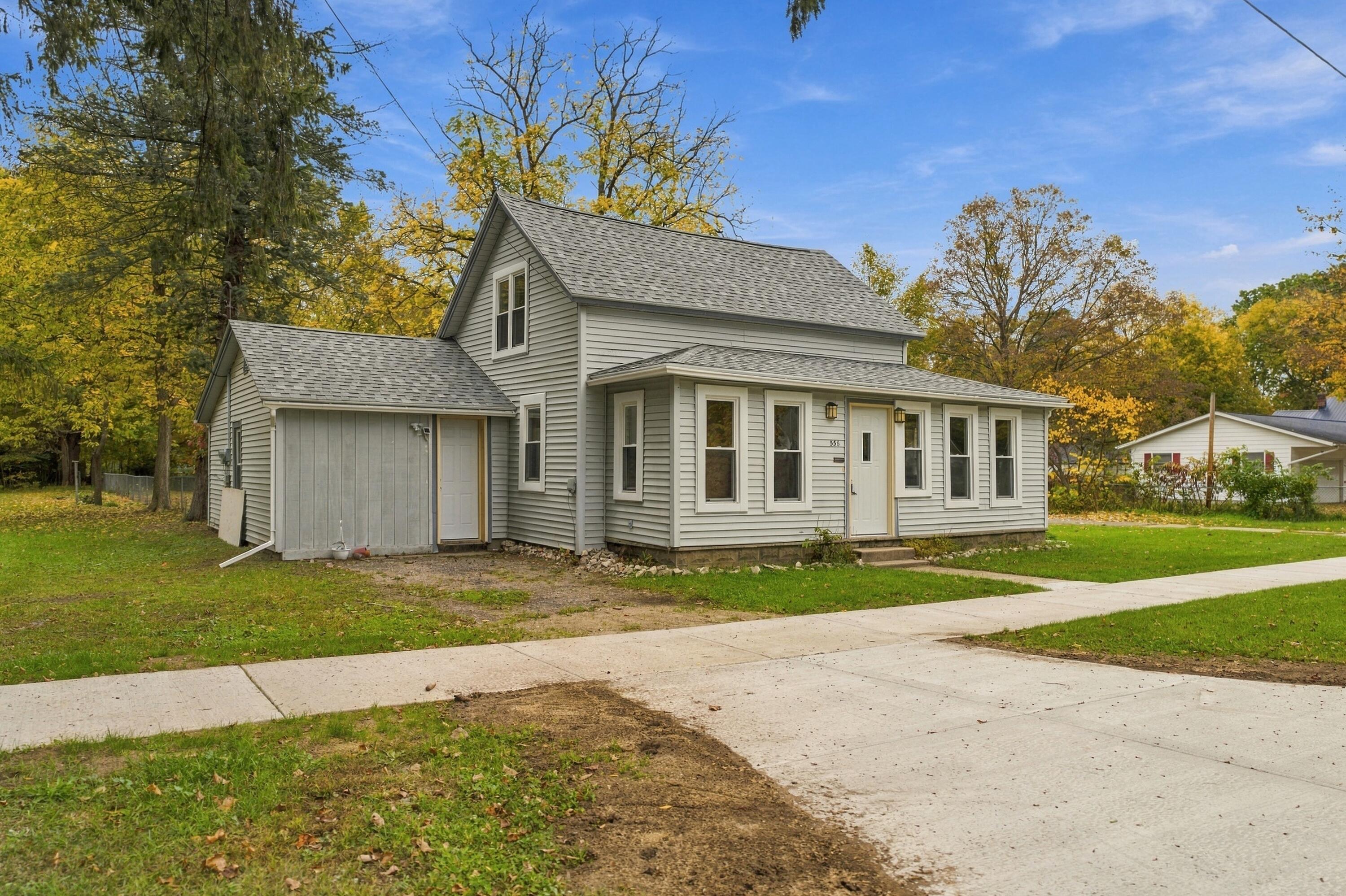 558 Academy Street Allegan MI 49010