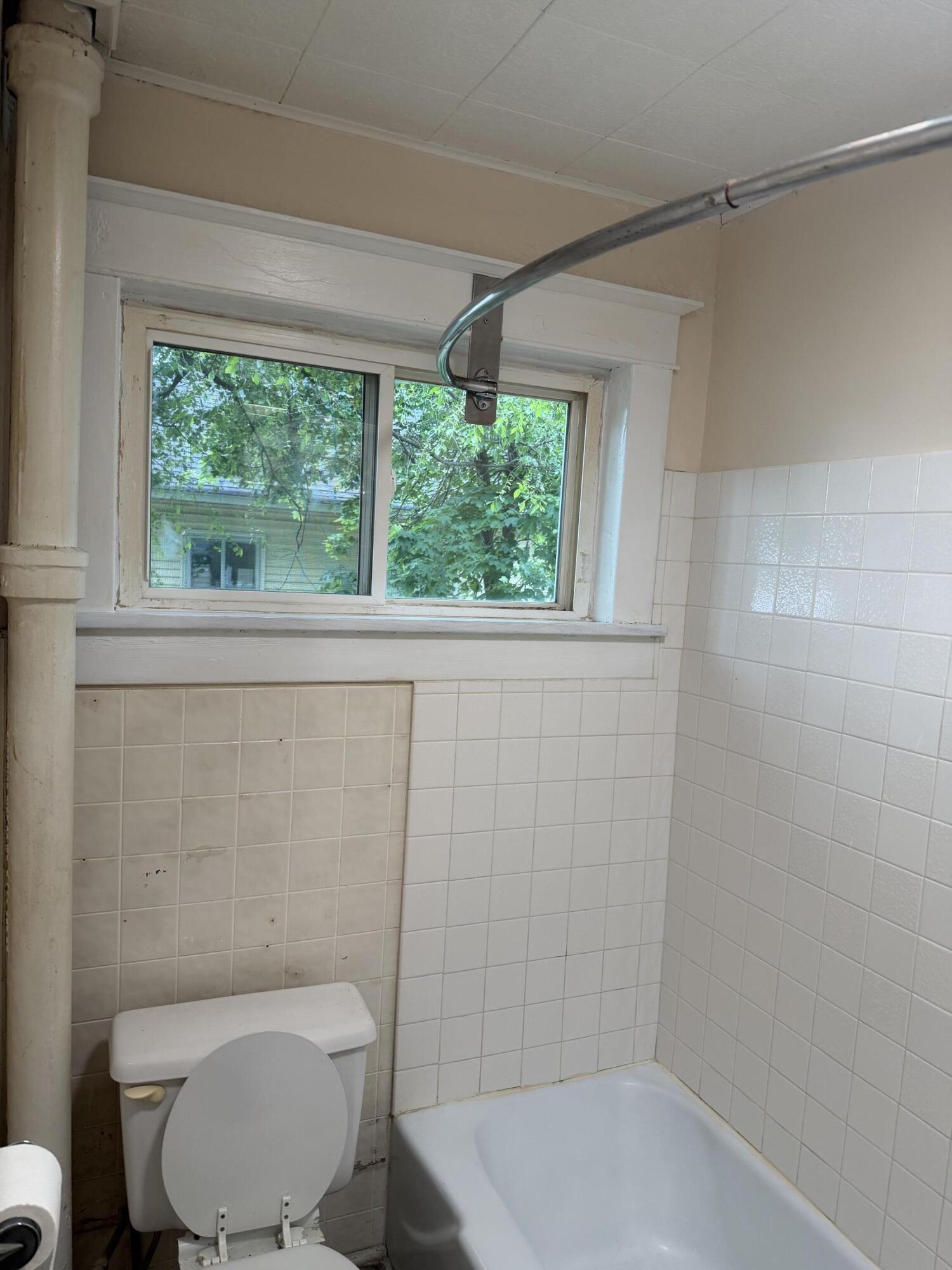 782 Evanston Avenue Muskegon MI 49442