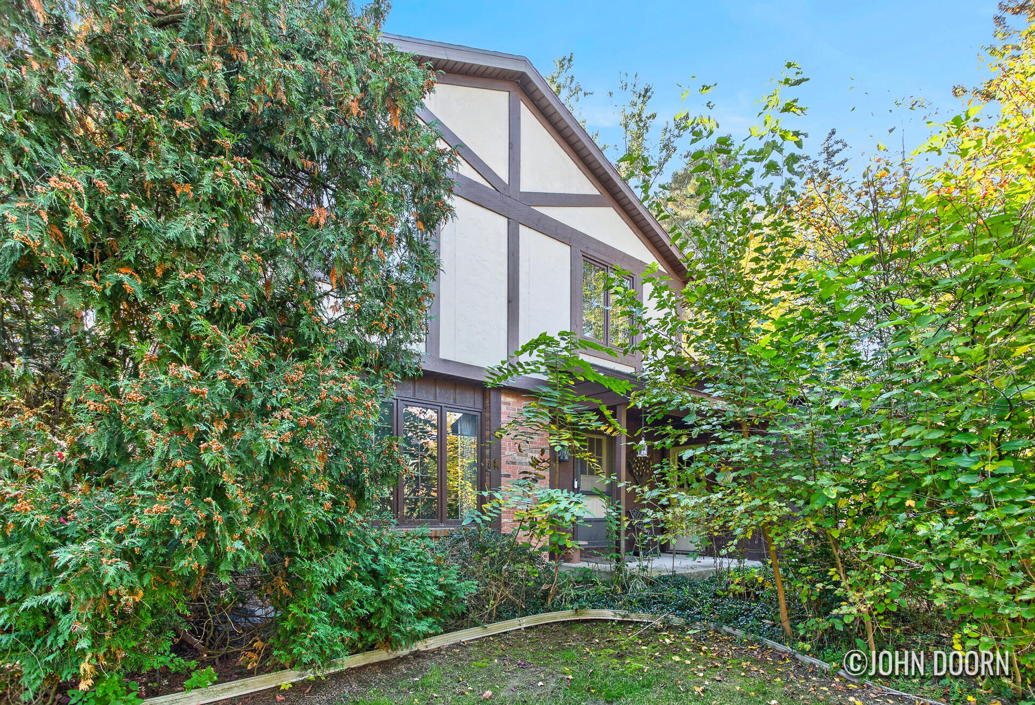 3354 Devon Drive NE Grand Rapids MI 49546