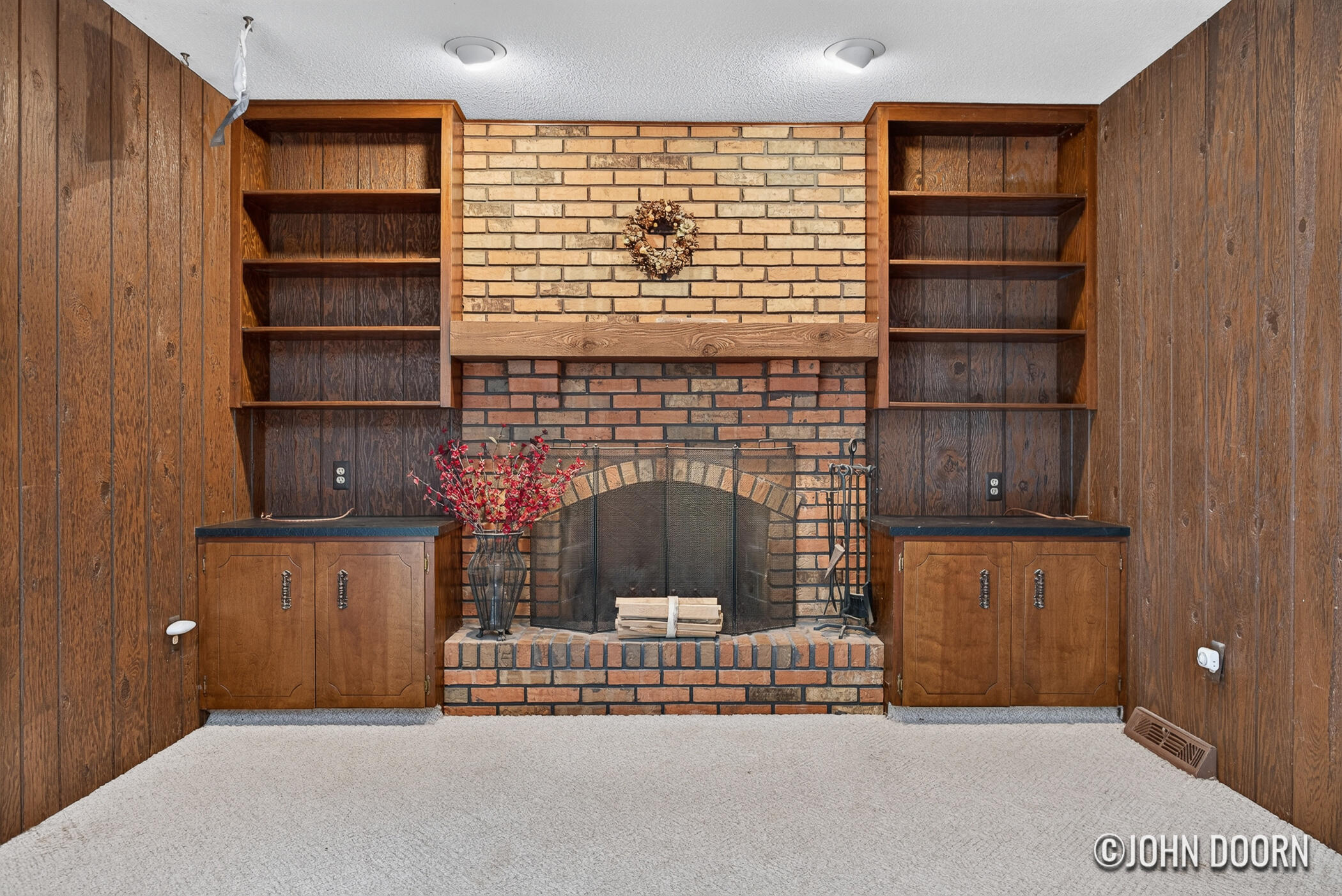 3354 Devon Drive NE Grand Rapids MI 49546
