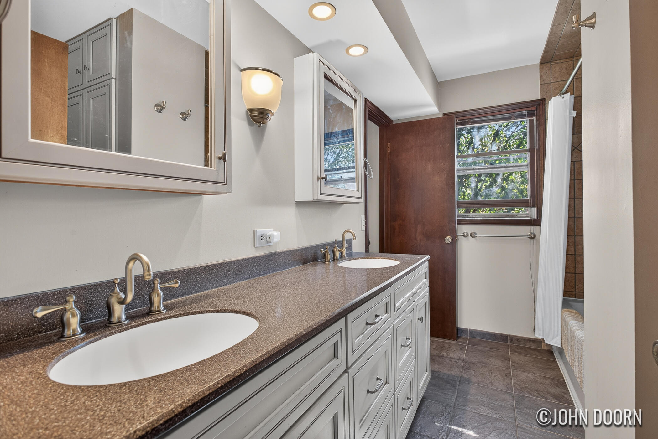 3354 Devon Drive NE Grand Rapids MI 49546