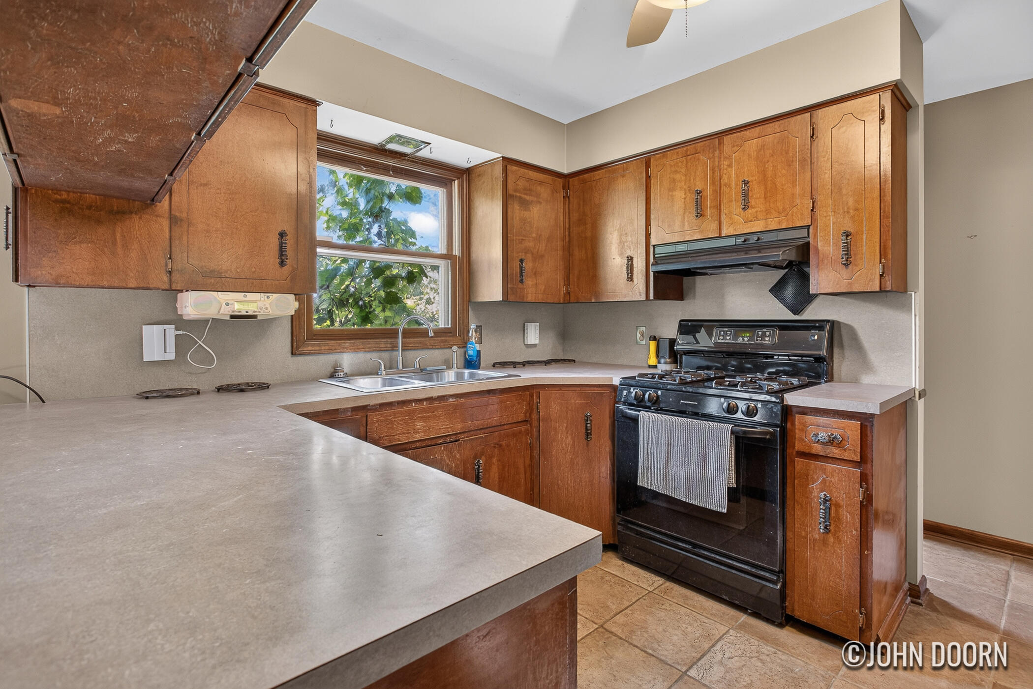 3354 Devon Drive NE Grand Rapids MI 49546