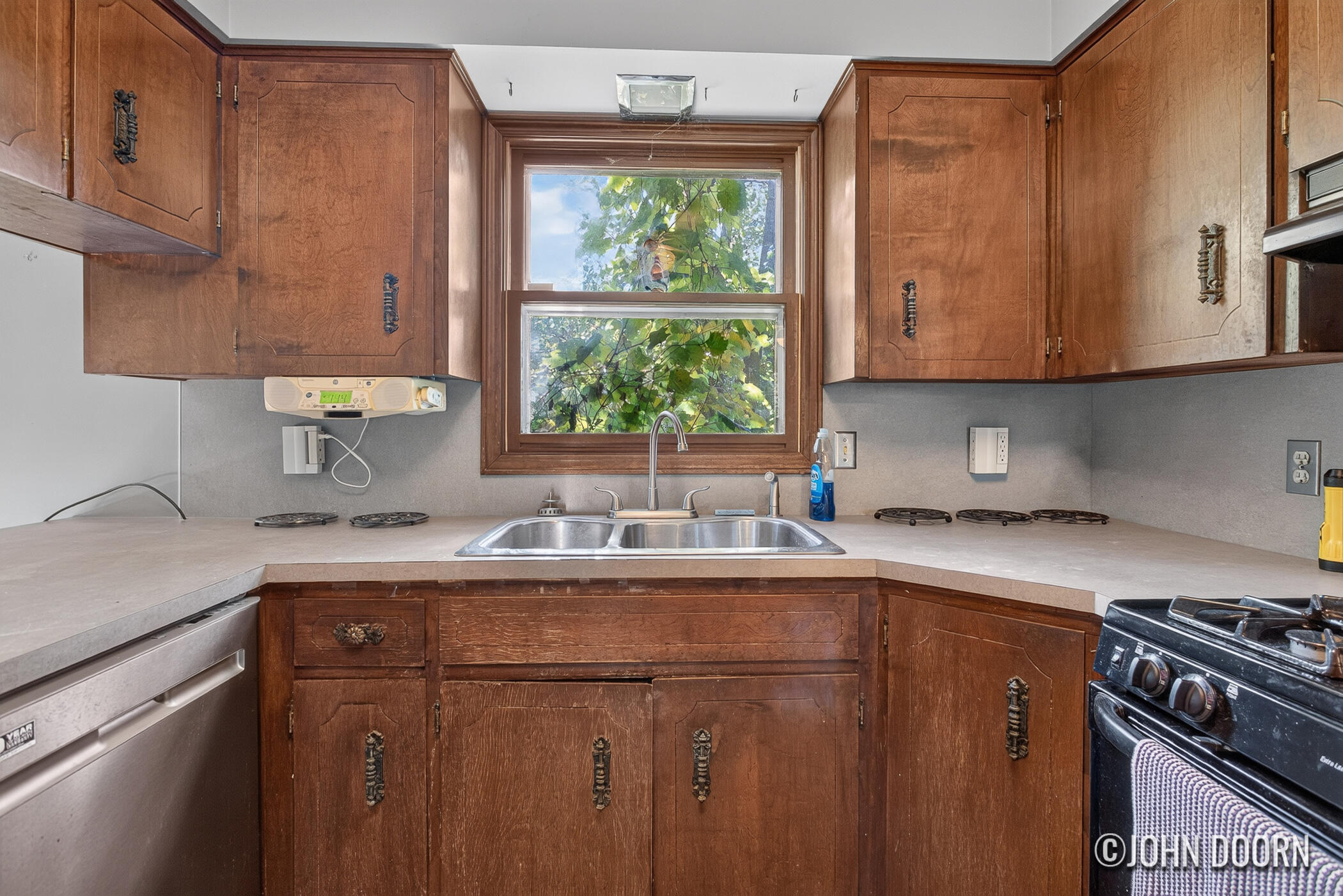 3354 Devon Drive NE Grand Rapids MI 49546