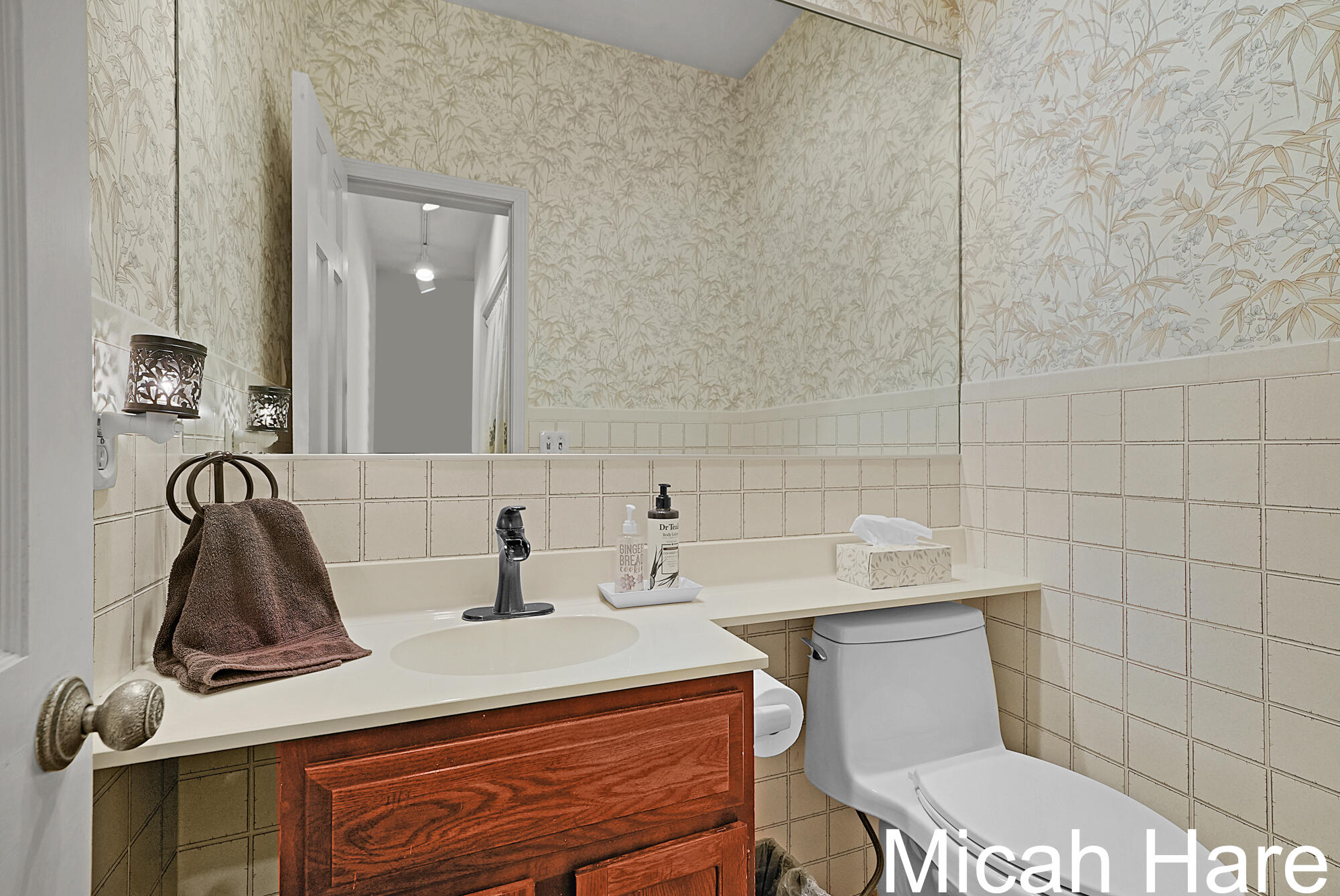 4215 Weymouth Drive SE Grand Rapids MI 49508