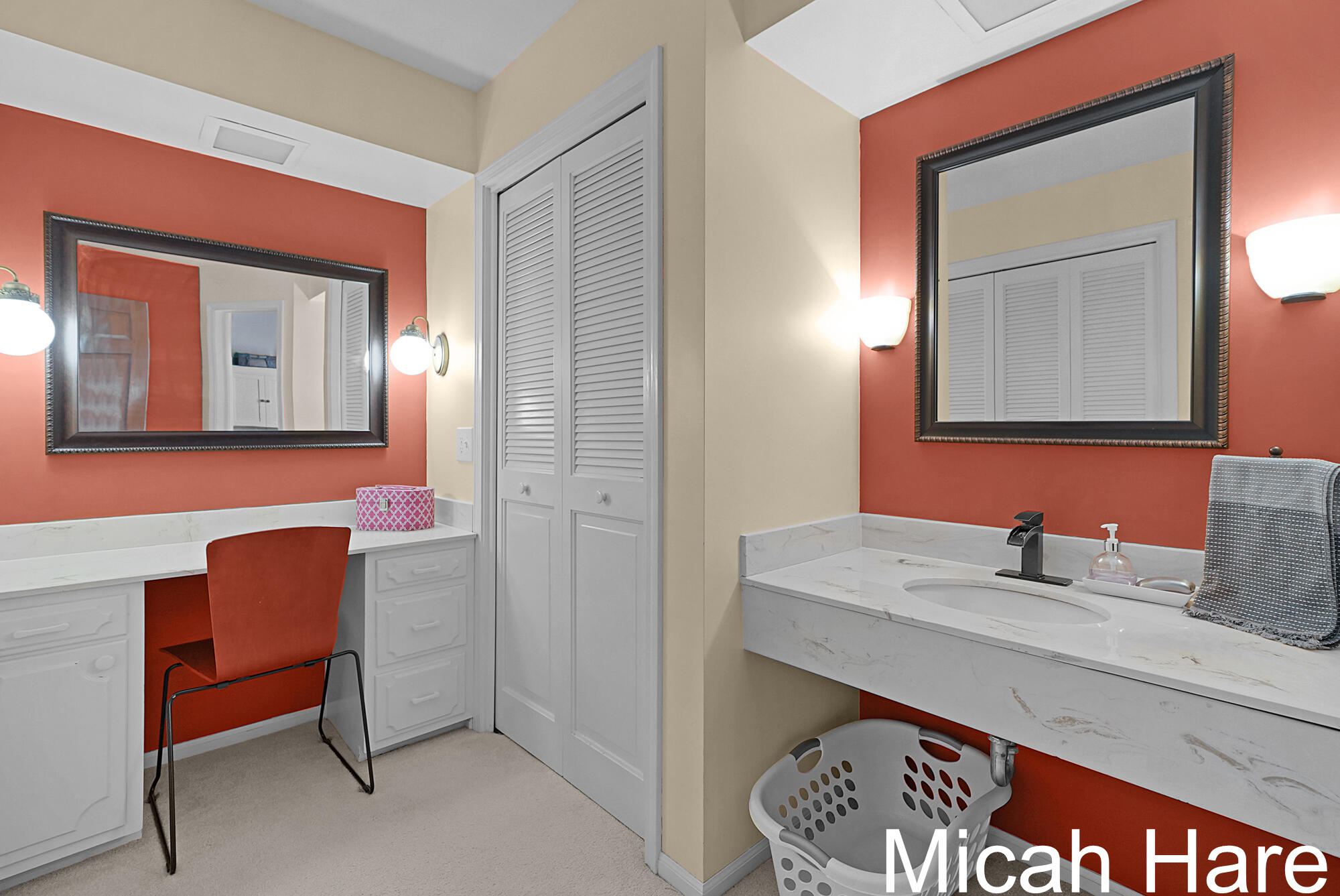 4215 Weymouth Drive SE Grand Rapids MI 49508