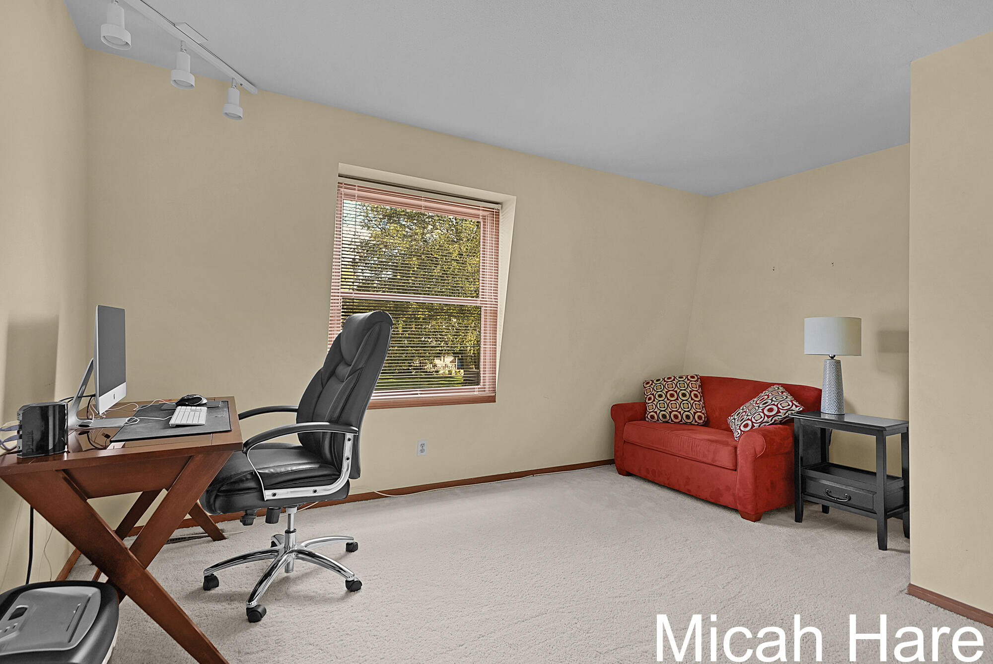 4215 Weymouth Drive SE Grand Rapids MI 49508