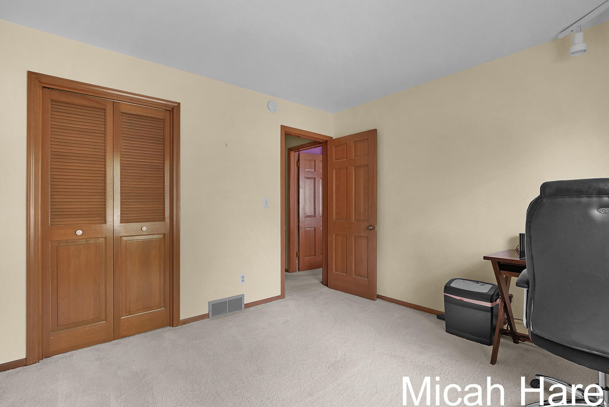 4215 Weymouth Drive SE Grand Rapids MI 49508