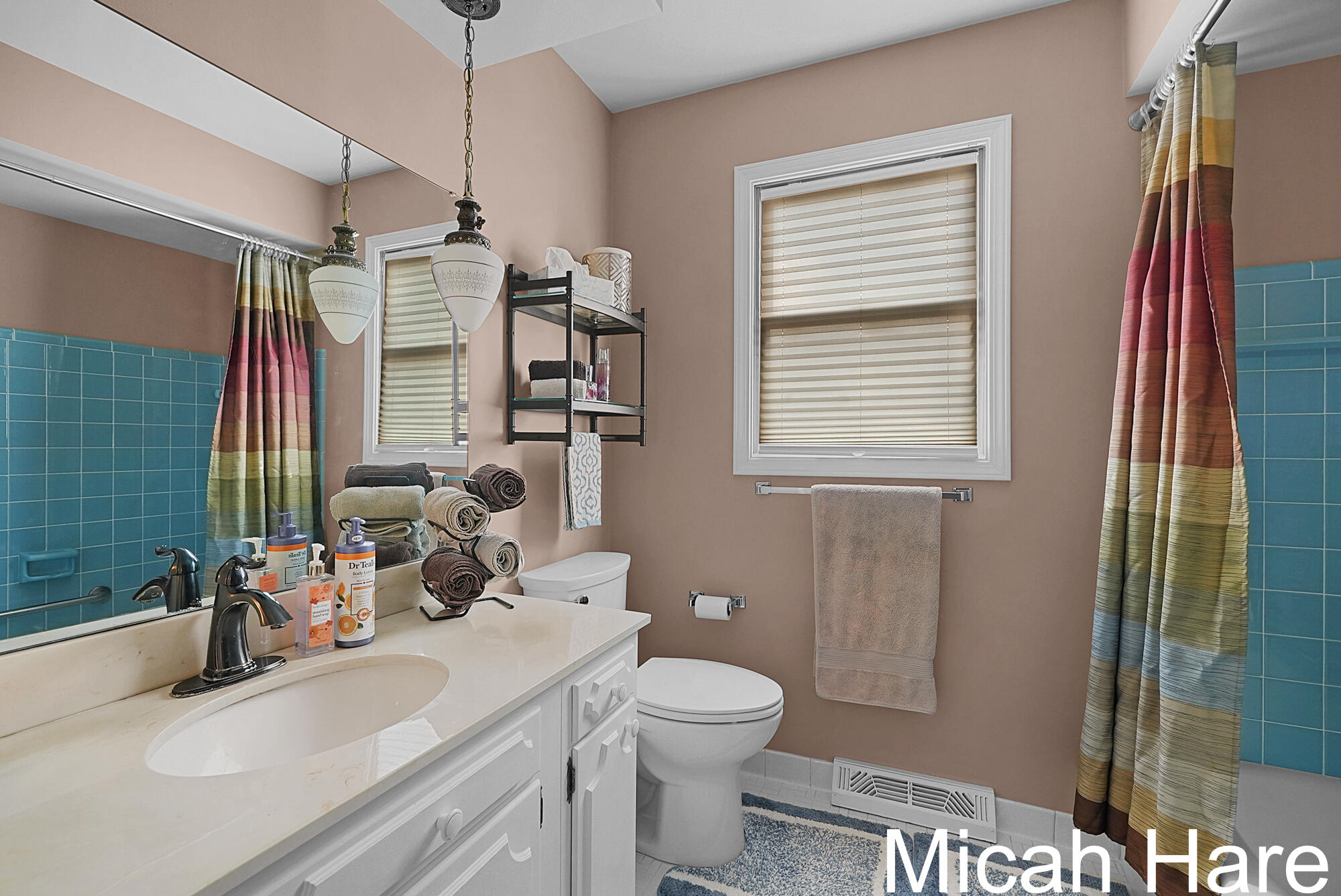 4215 Weymouth Drive SE Grand Rapids MI 49508