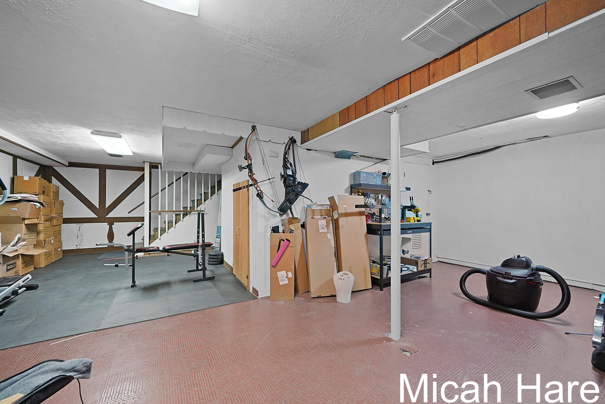 4215 Weymouth Drive SE Grand Rapids MI 49508