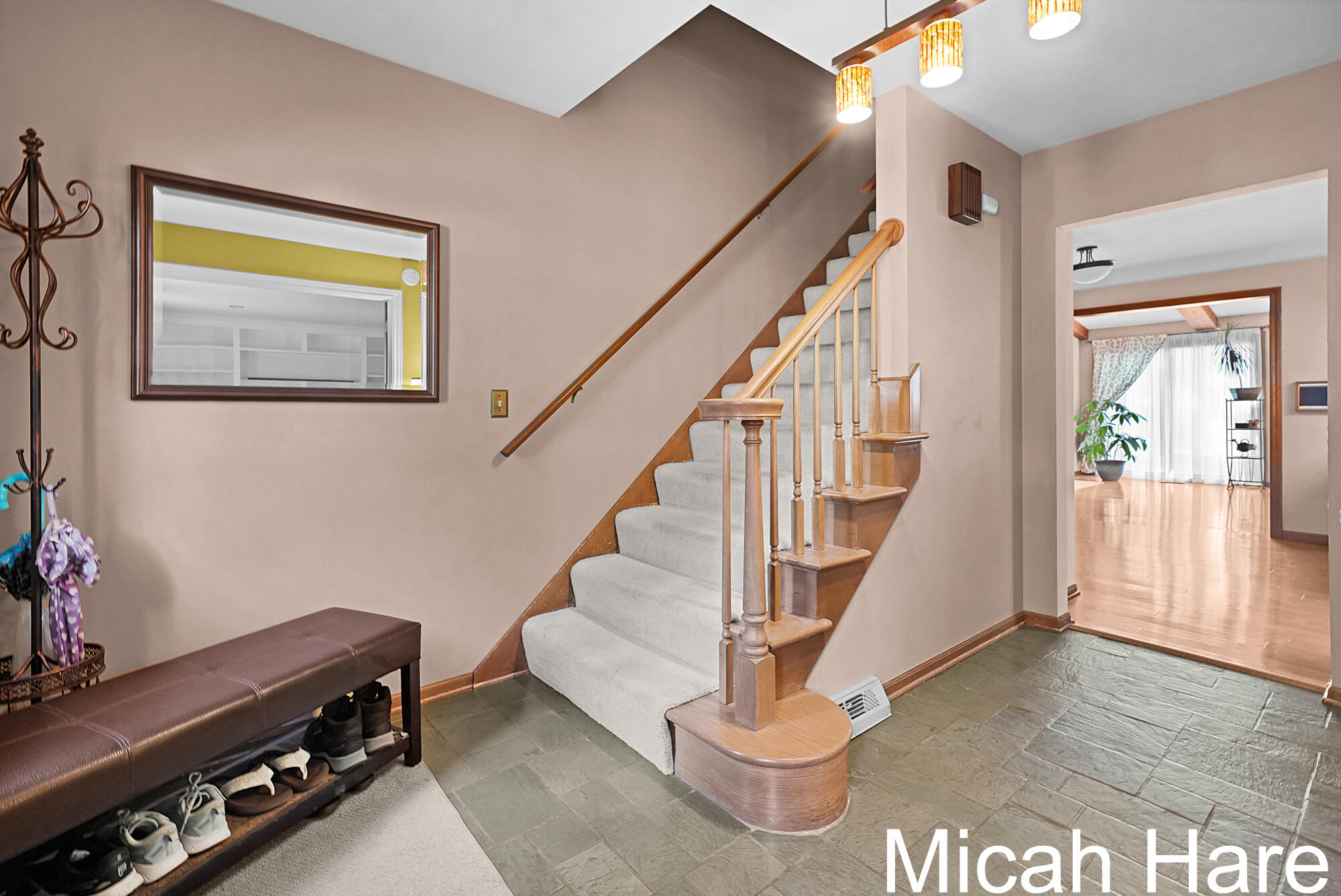 4215 Weymouth Drive SE Grand Rapids MI 49508