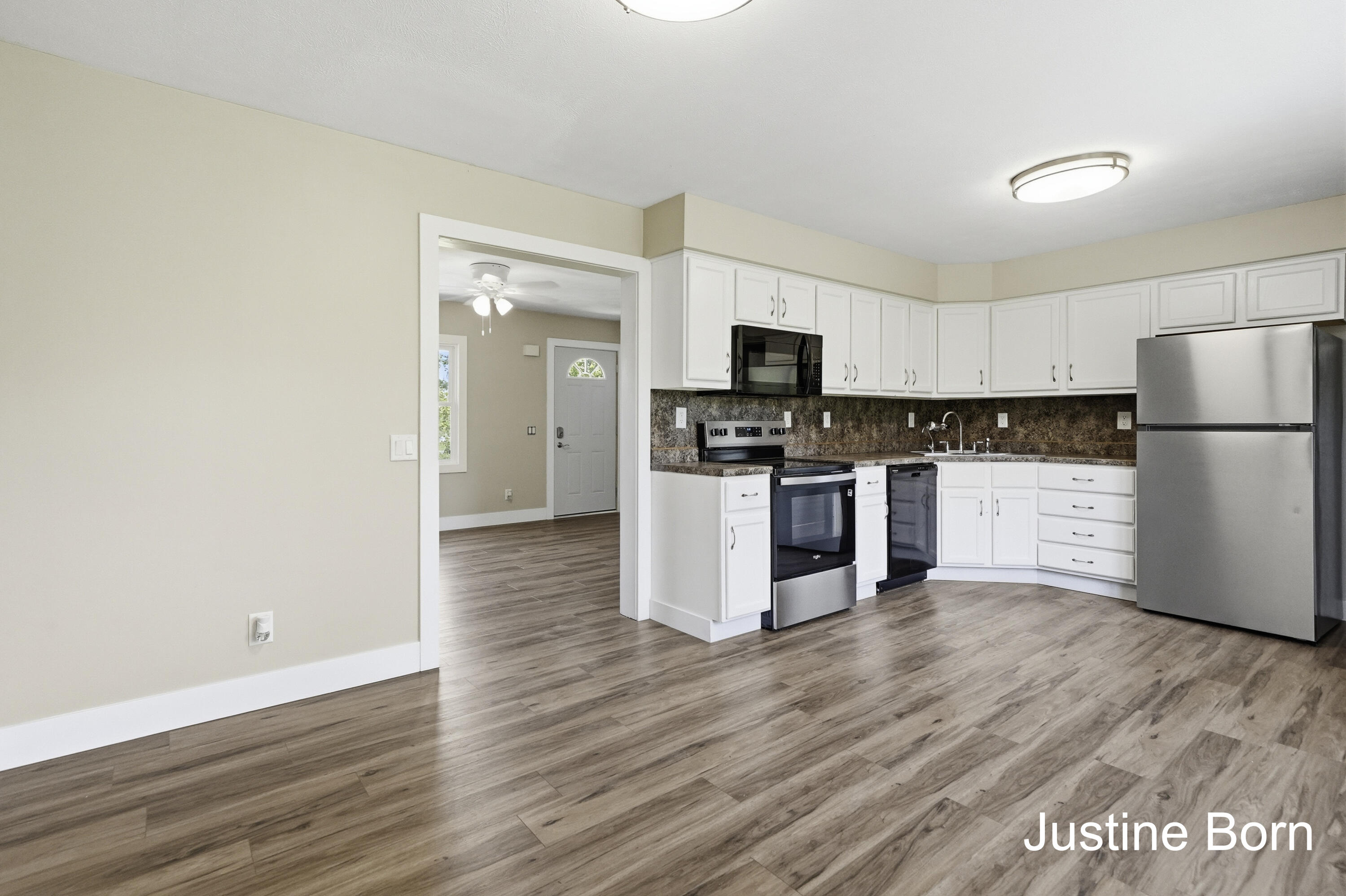 8620 11 Mile Road NE Rockford MI 49341
