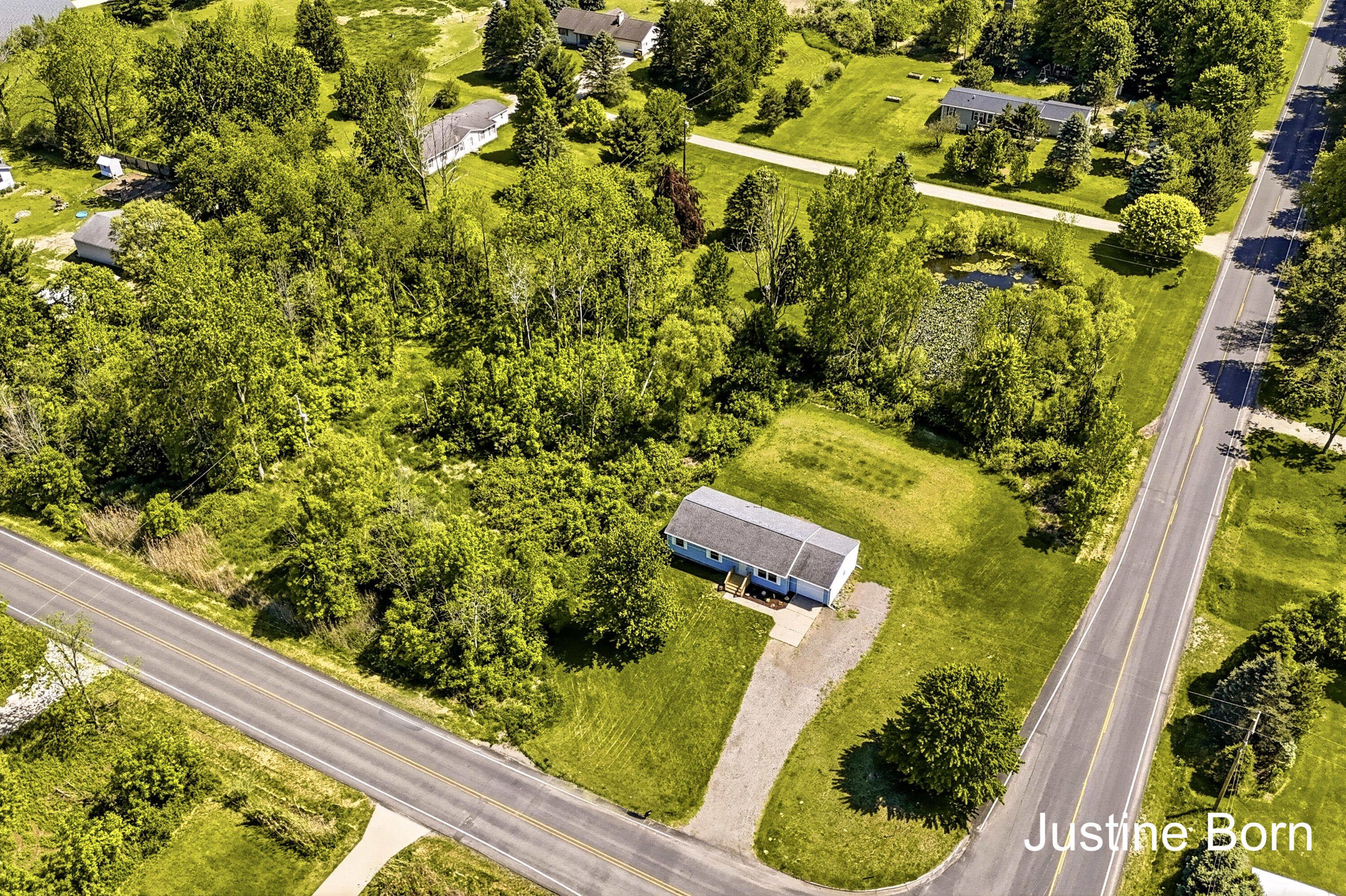 8620 11 Mile Road NE Rockford MI 49341