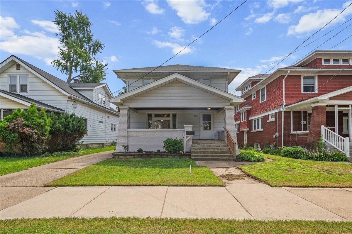 852 Richmond Street NW Grand Rapids MI 49504