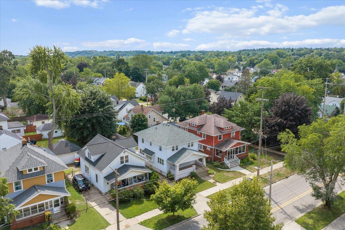 852 Richmond Street NW Grand Rapids MI 49504