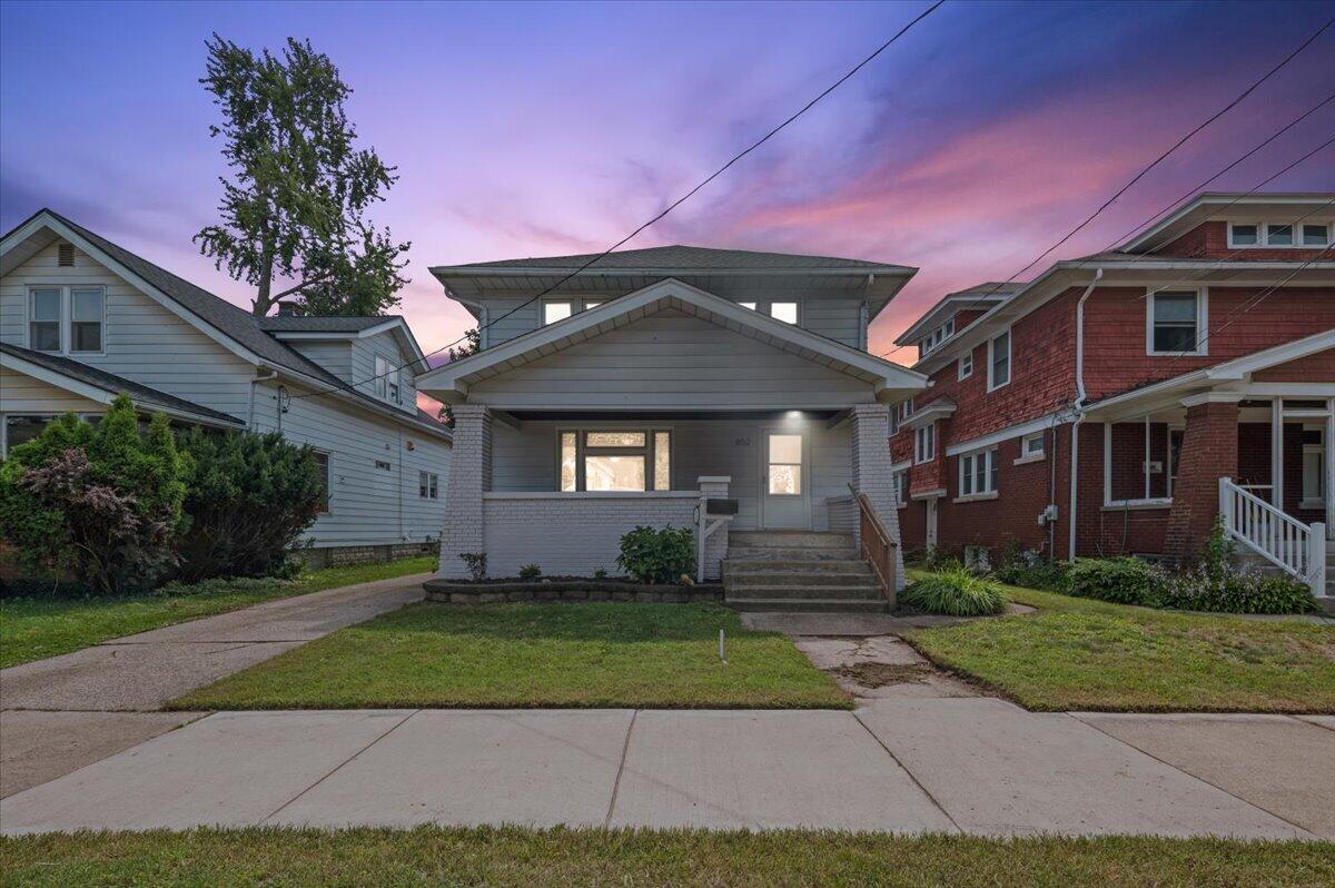 852 Richmond Street NW Grand Rapids MI 49504