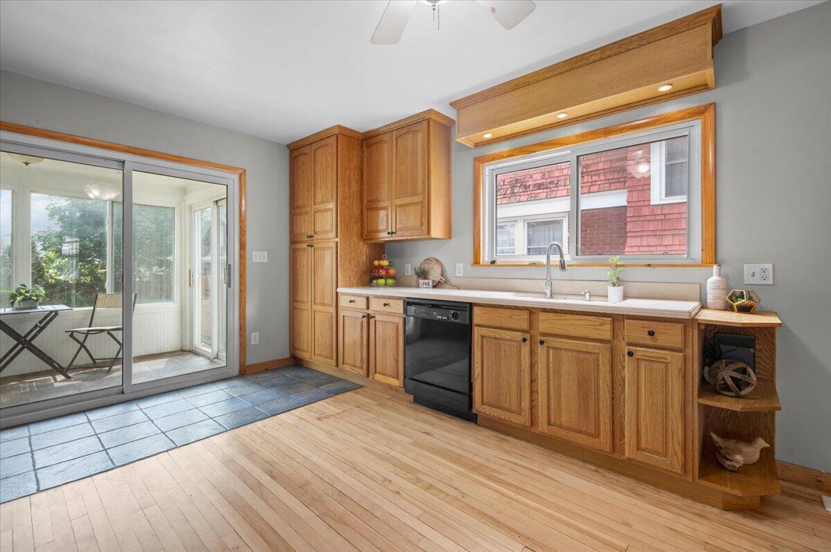 852 Richmond Street NW Grand Rapids MI 49504