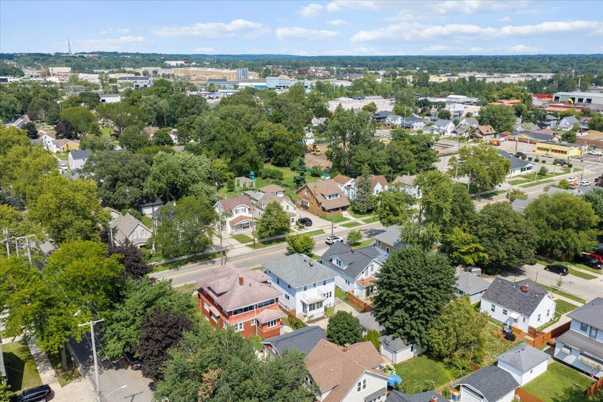 852 Richmond Street NW Grand Rapids MI 49504