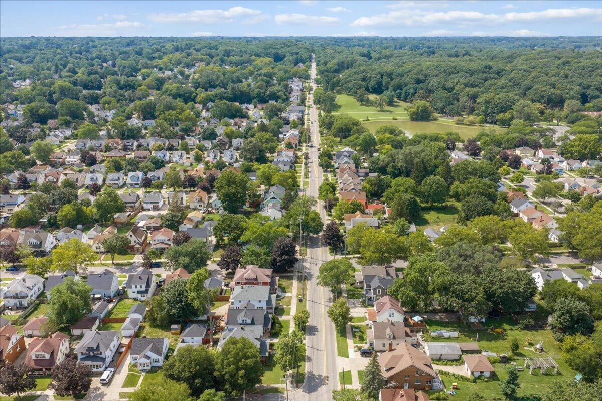 852 Richmond Street NW Grand Rapids MI 49504