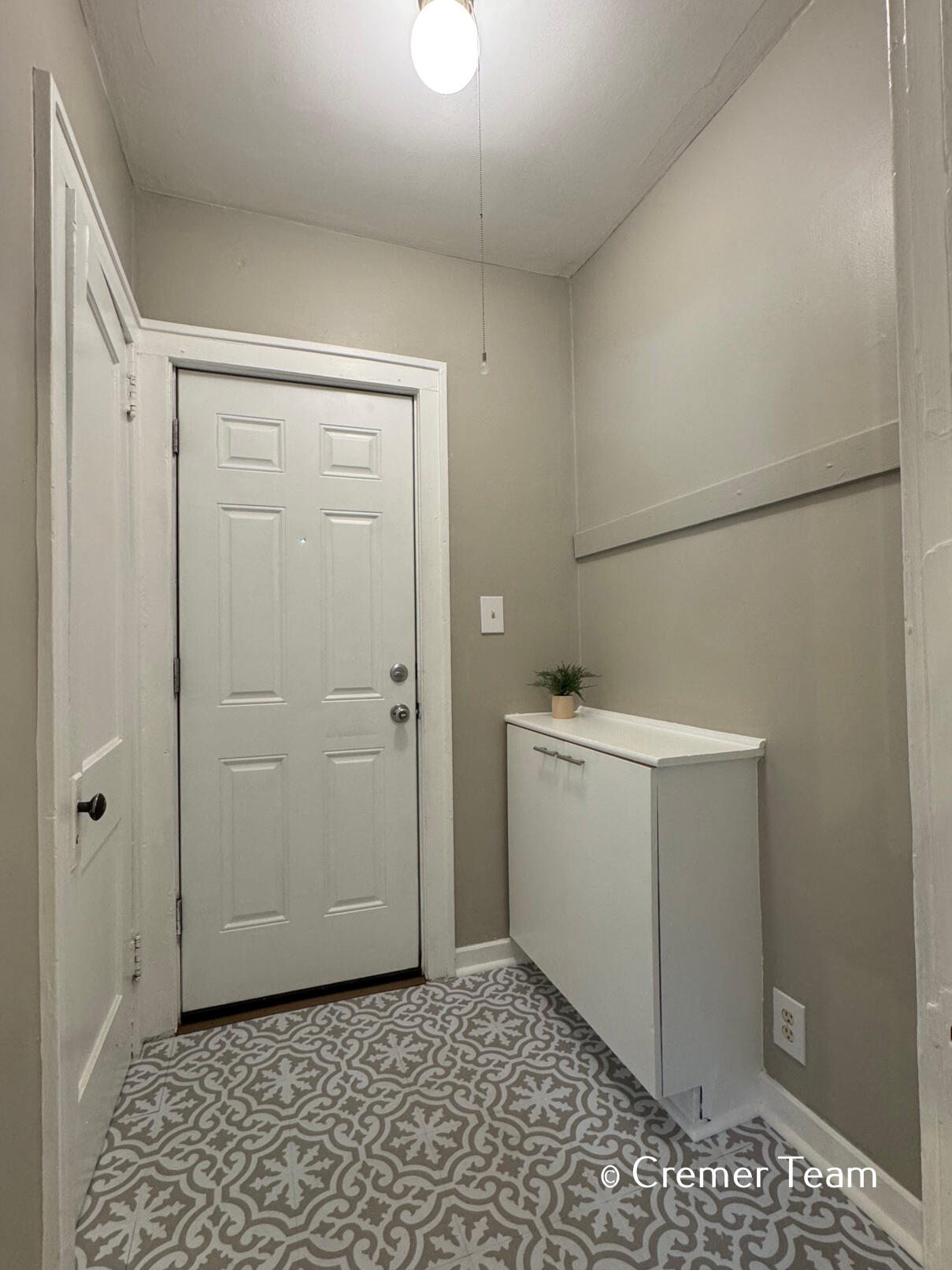 1034 Hall Street SE Grand Rapids MI 49507