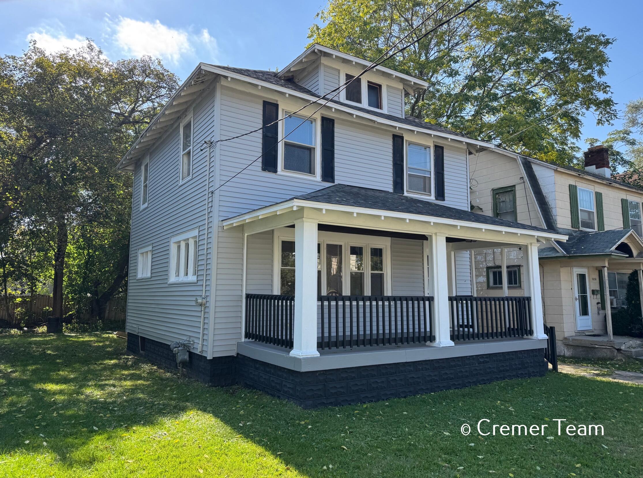 1034 Hall Street SE Grand Rapids MI 49507