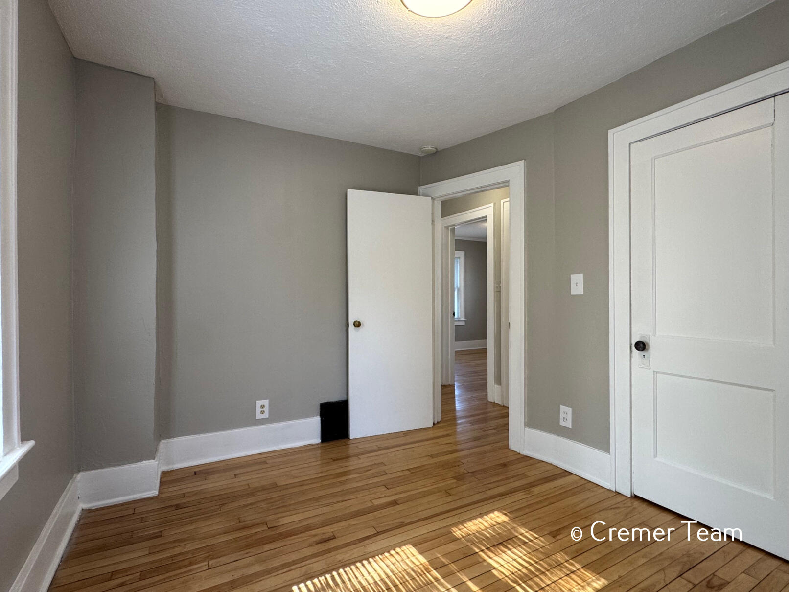 1034 Hall Street SE Grand Rapids MI 49507