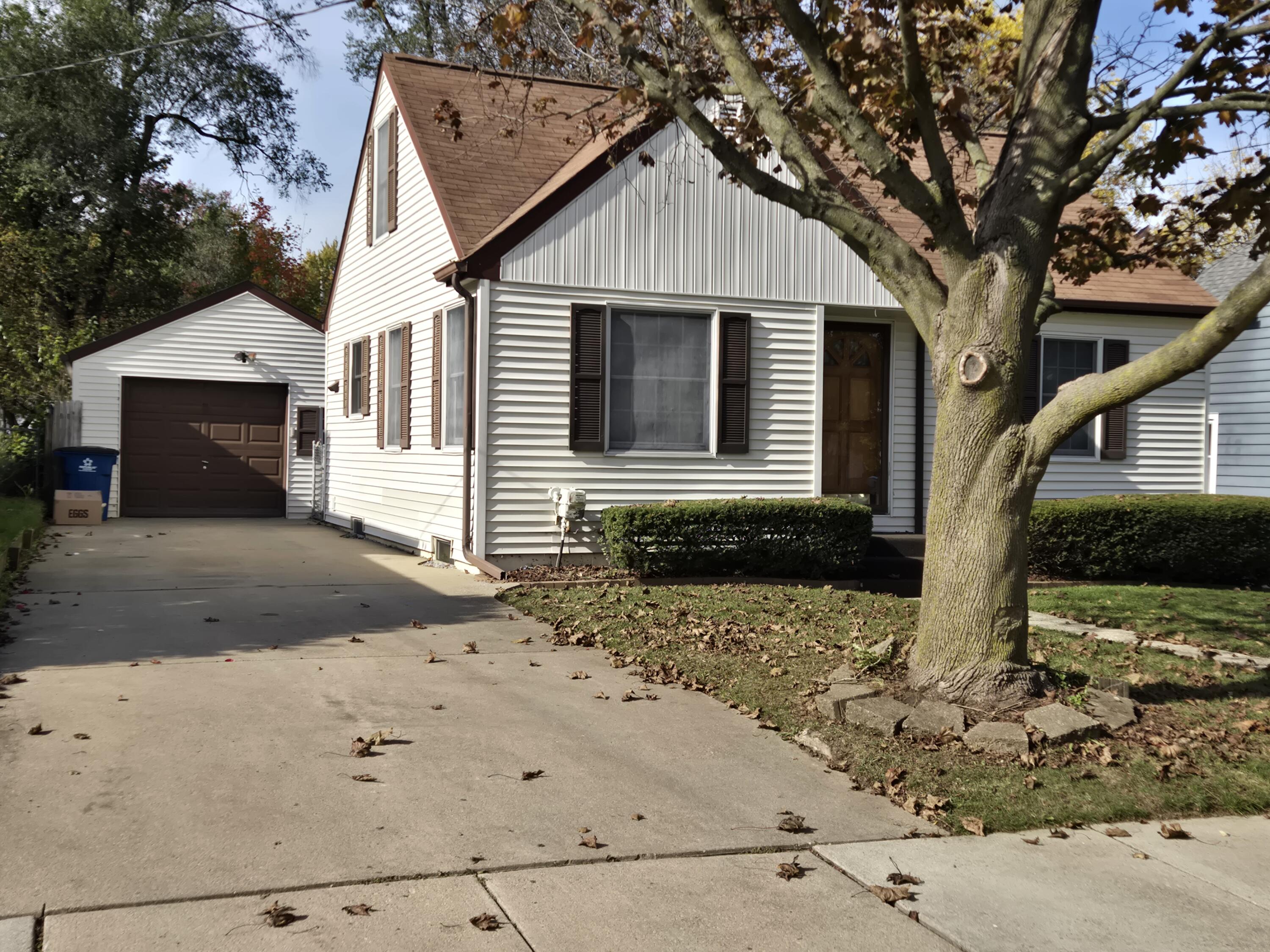 3026 Whittier Drive Kalamazoo MI 49001