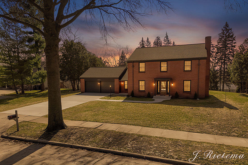2150 Onekama Drive SE Grand Rapids MI 49506