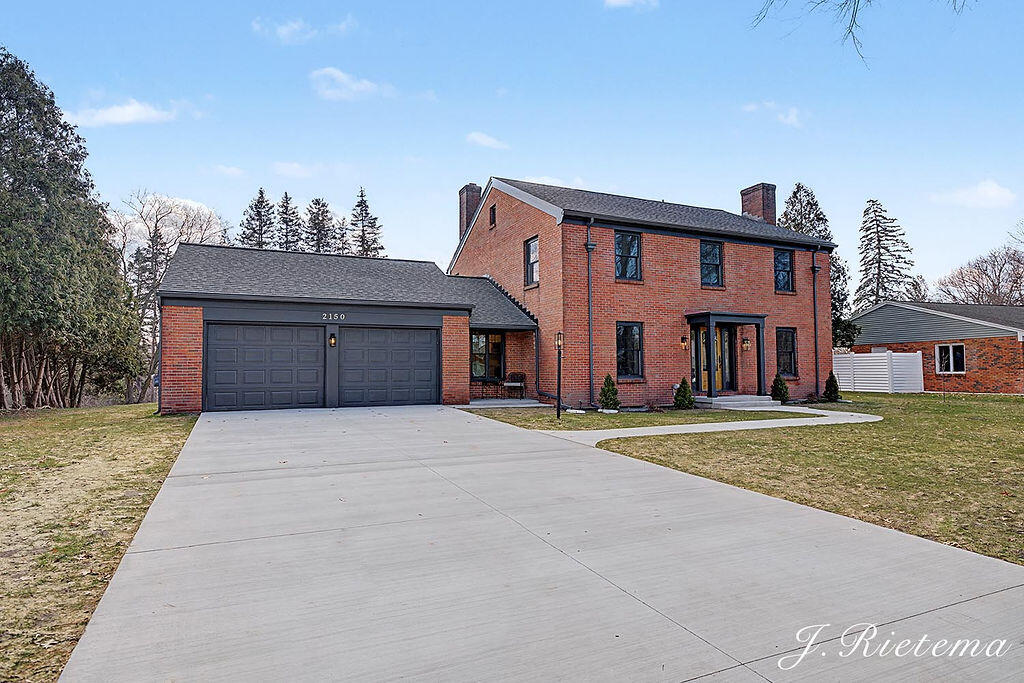 2150 Onekama Drive SE Grand Rapids MI 49506