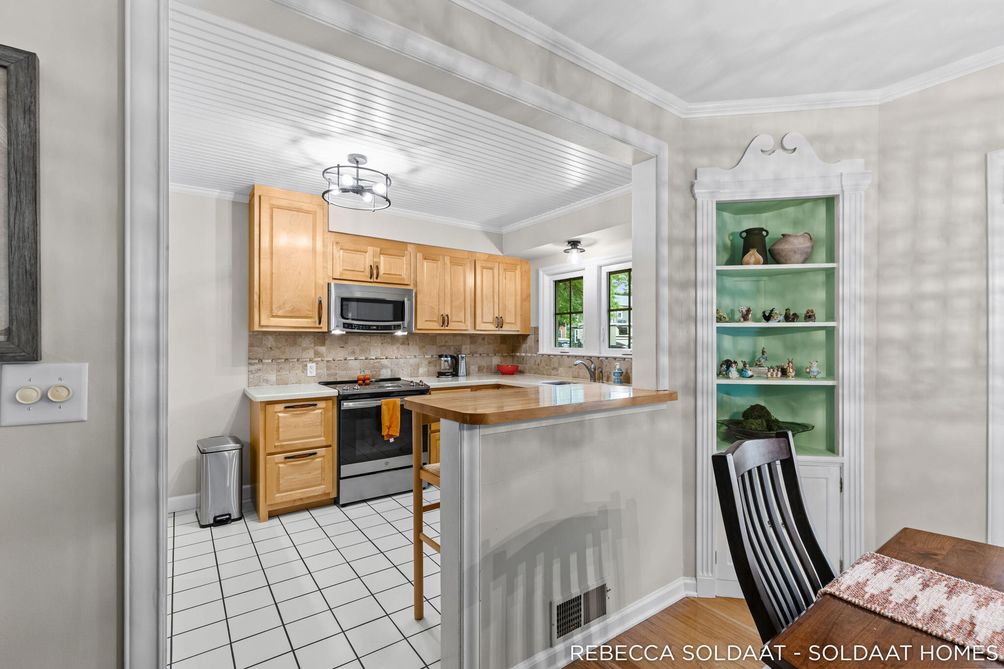 409 Marywood Drive NE Grand Rapids MI 49505