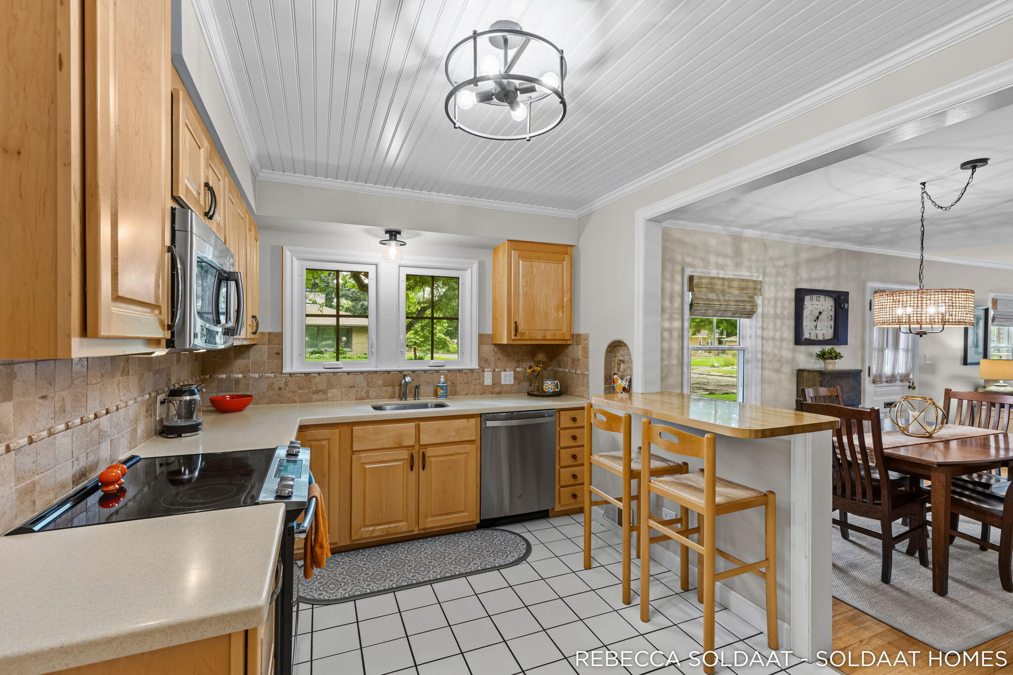 409 Marywood Drive NE Grand Rapids MI 49505