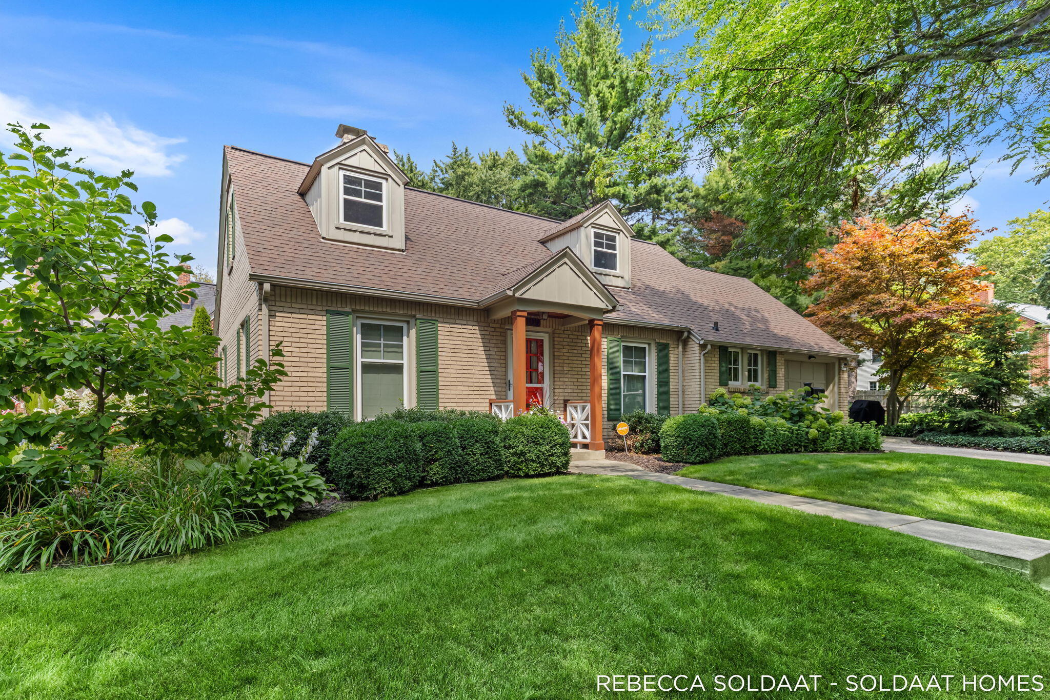409 Marywood Drive NE Grand Rapids MI 49505
