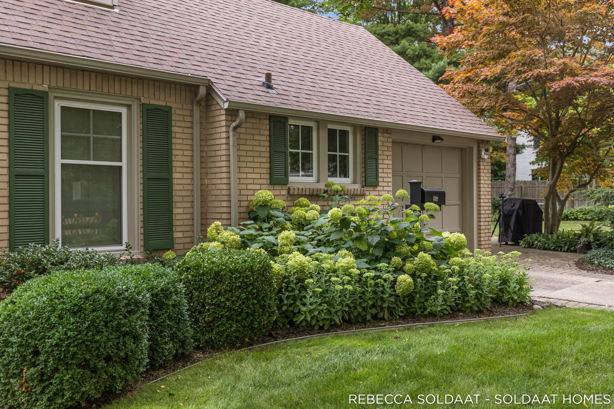 409 Marywood Drive NE Grand Rapids MI 49505