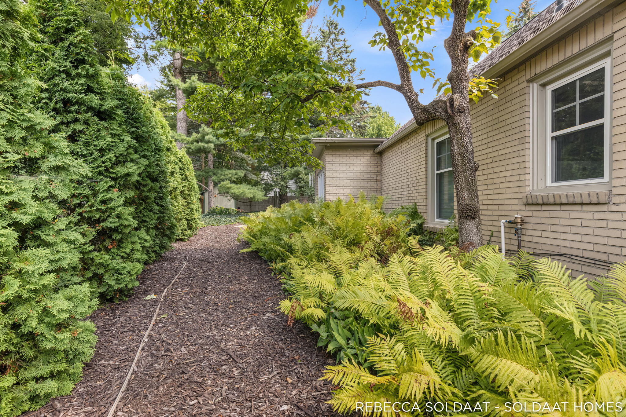 409 Marywood Drive NE Grand Rapids MI 49505