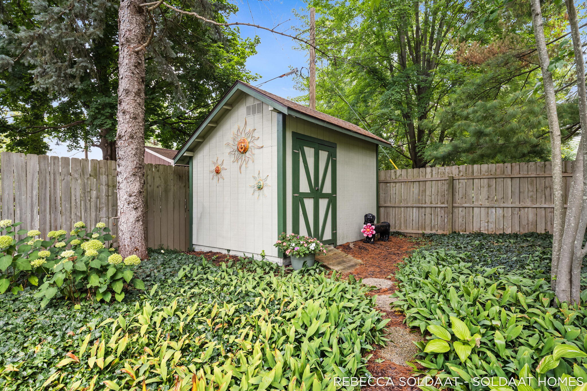 409 Marywood Drive NE Grand Rapids MI 49505