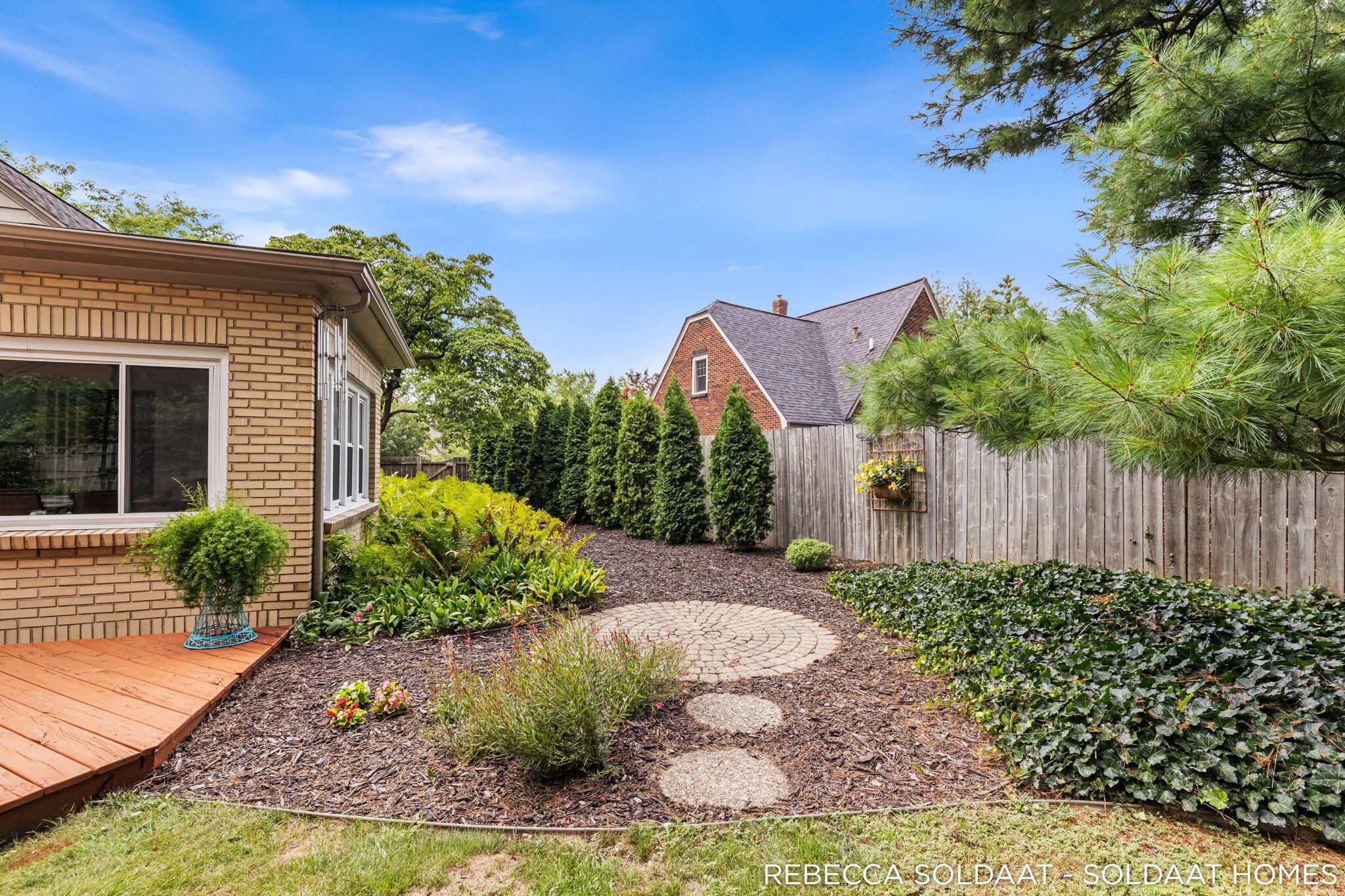 409 Marywood Drive NE Grand Rapids MI 49505