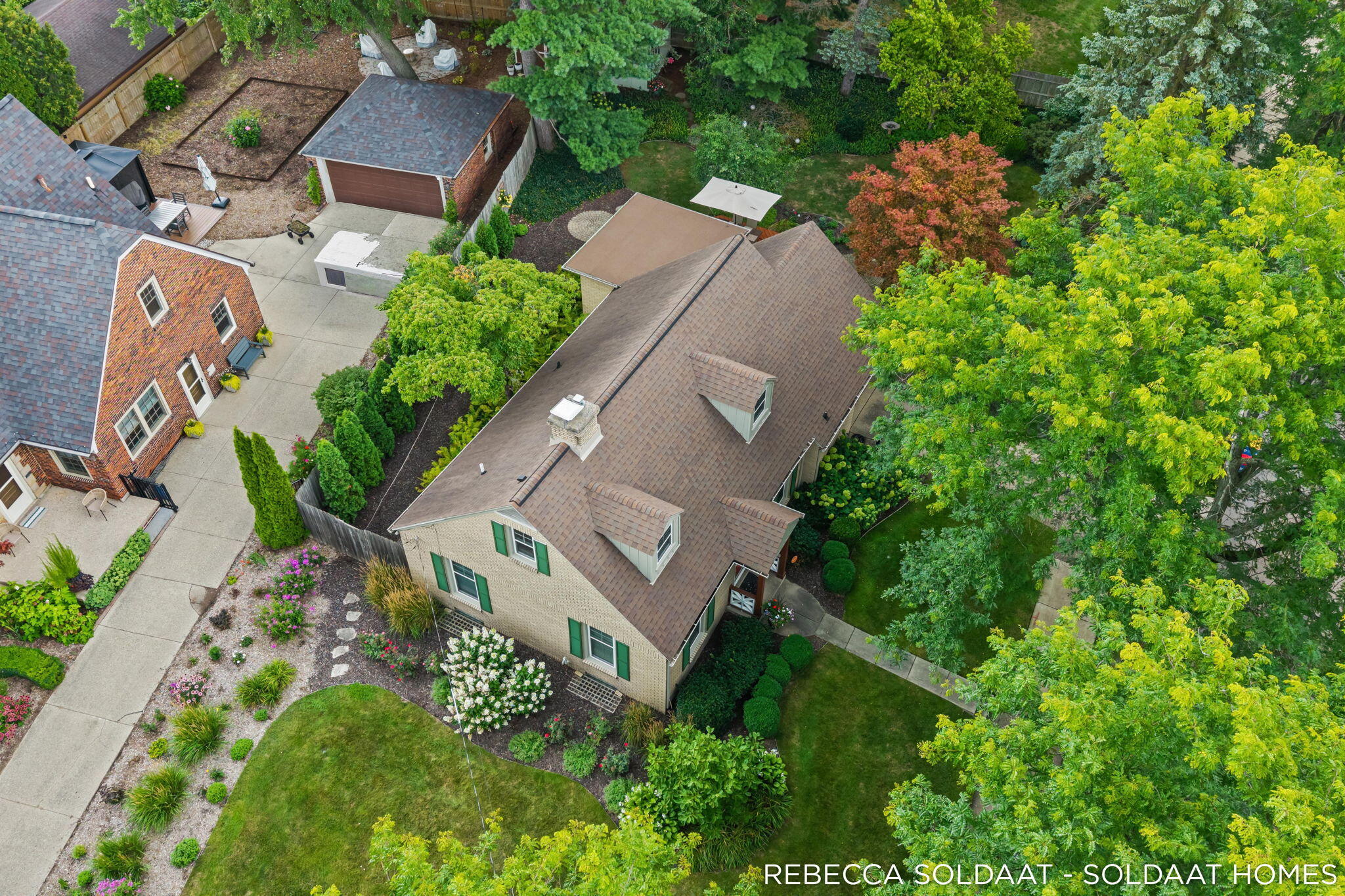 409 Marywood Drive NE Grand Rapids MI 49505