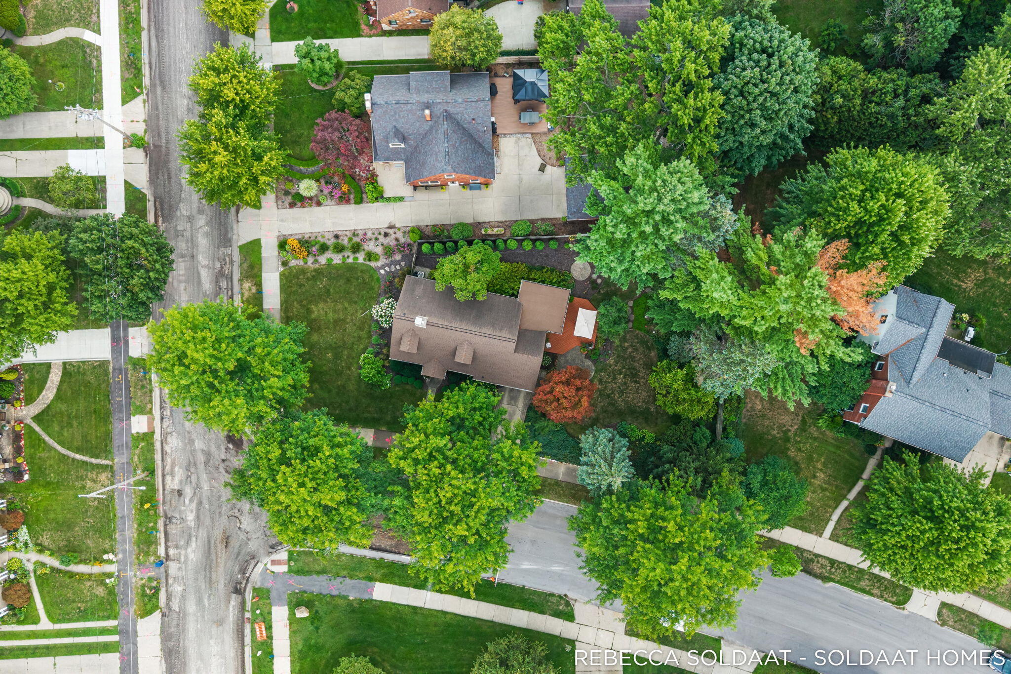 409 Marywood Drive NE Grand Rapids MI 49505