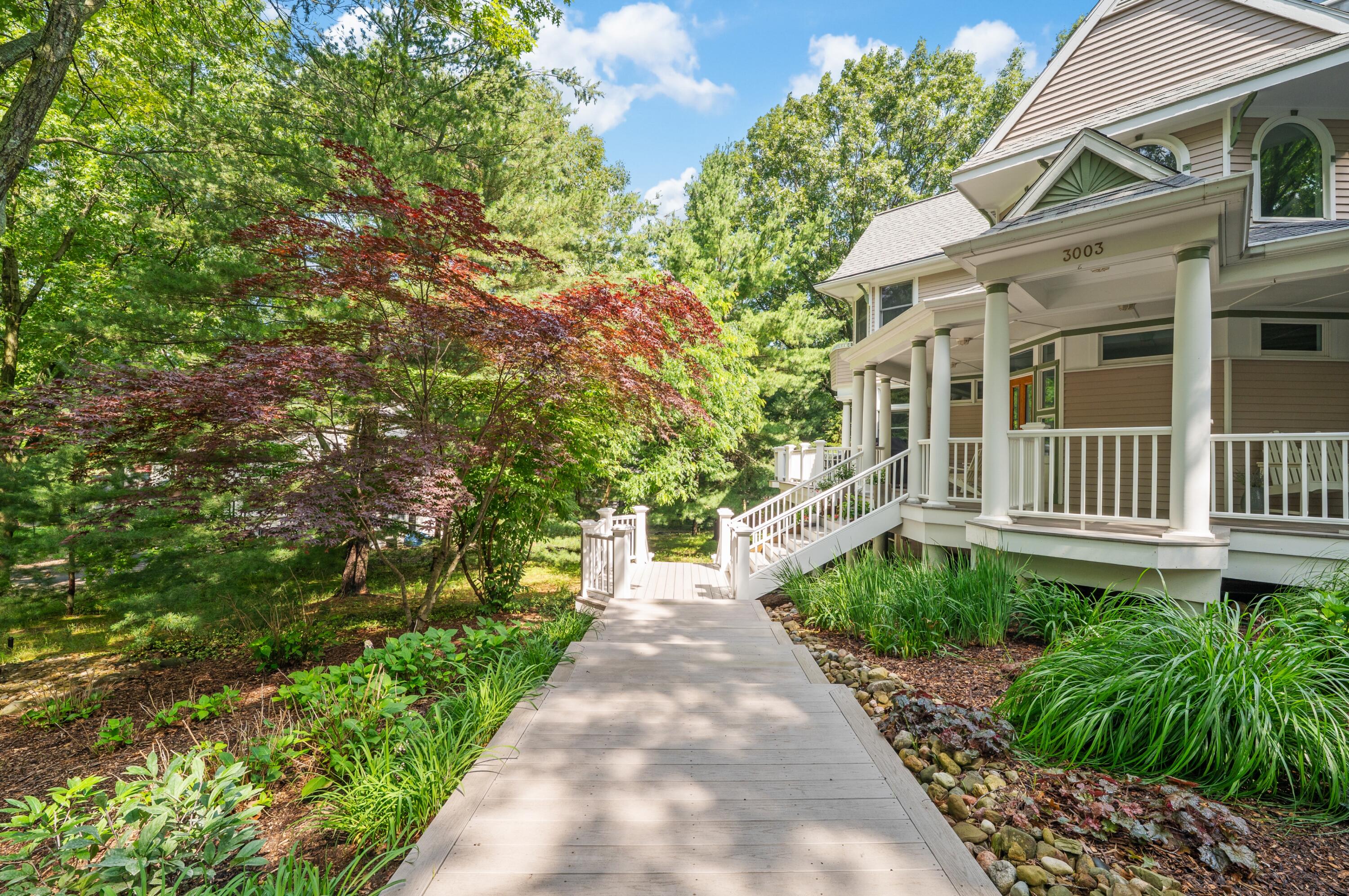 3003 Dunes Valley Path Stevensville MI 49127