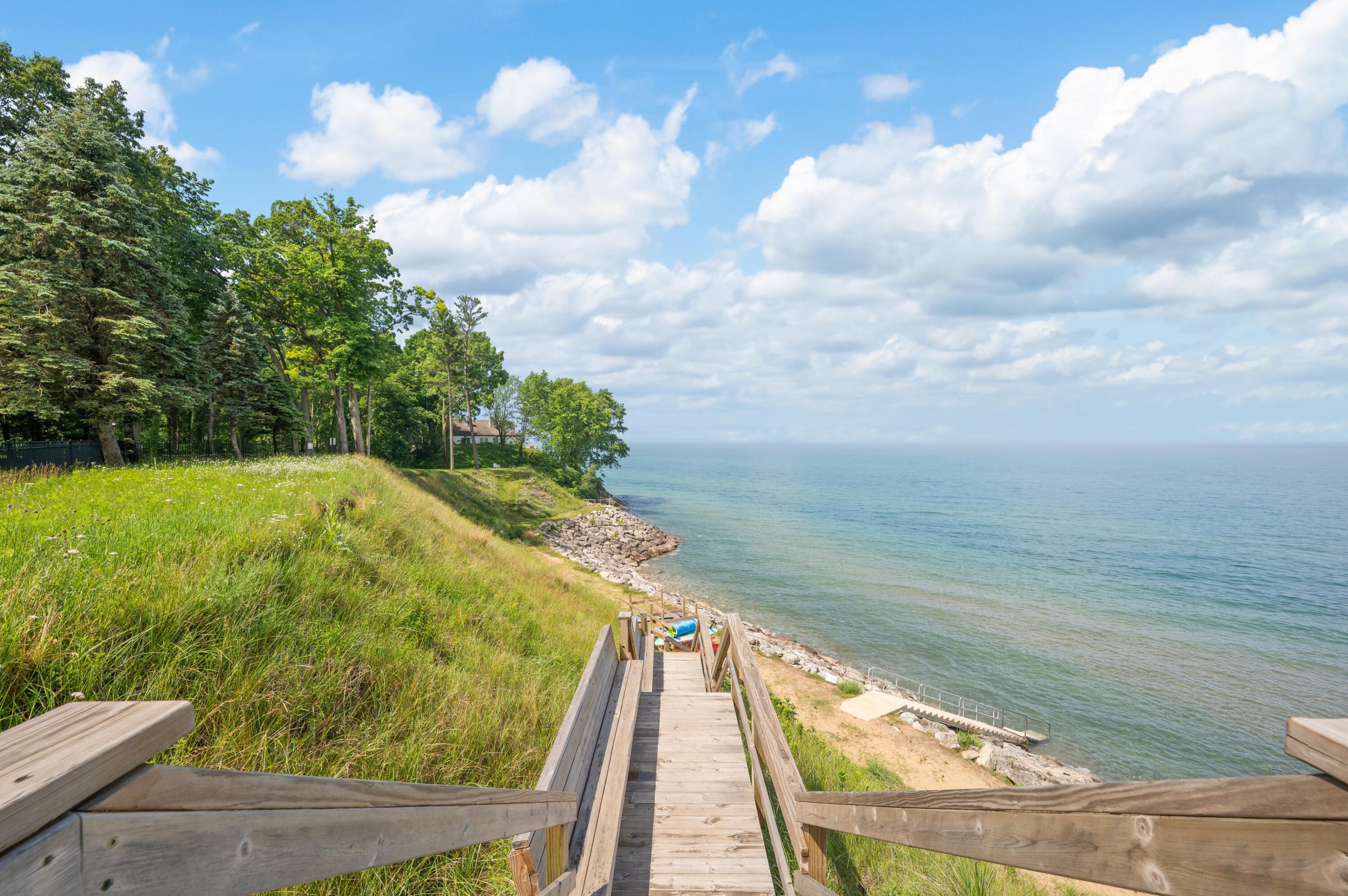 3003 Dunes Valley Path Stevensville MI 49127
