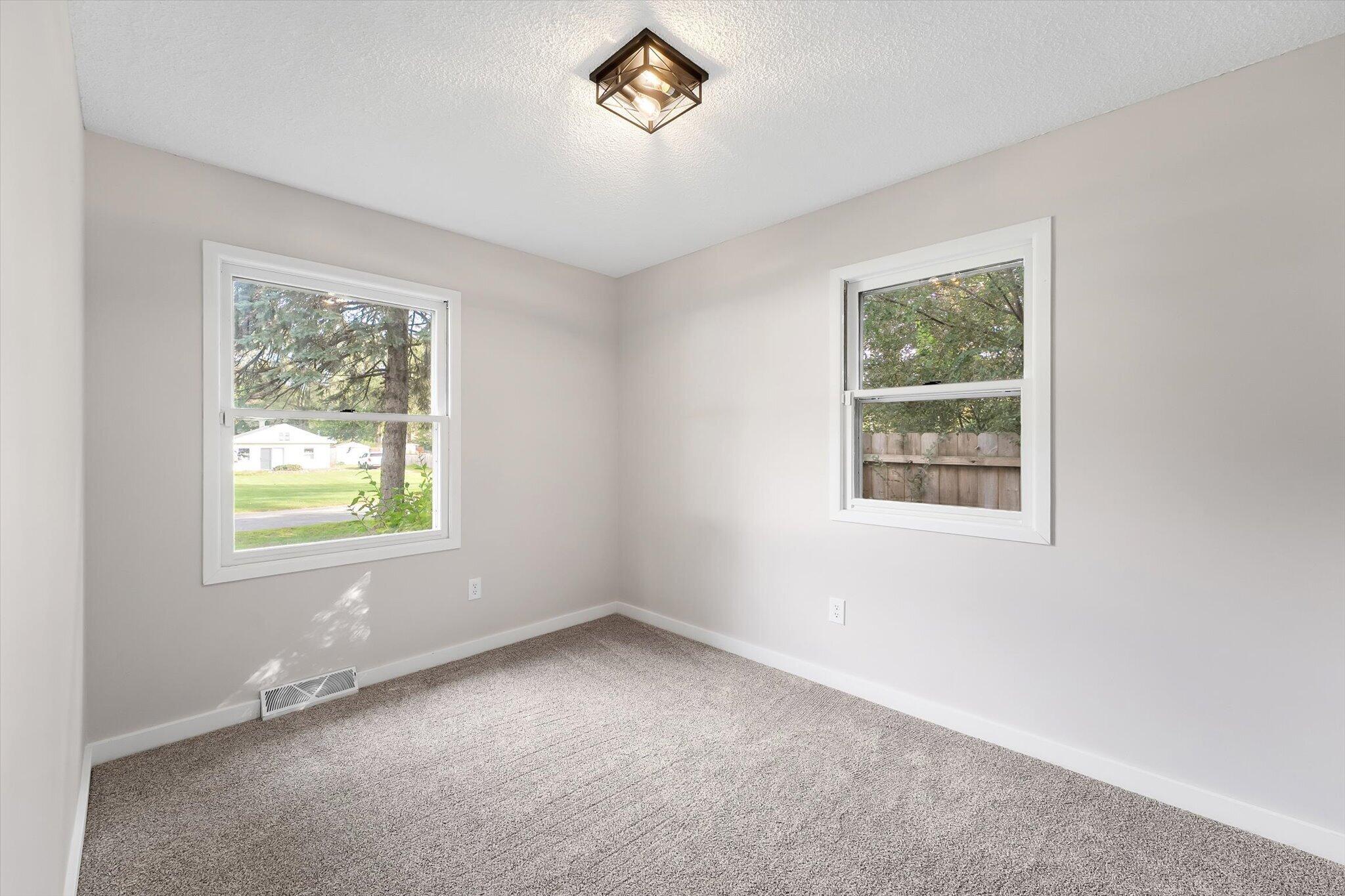 1224 Ecklund Street NE Grand Rapids MI 49505