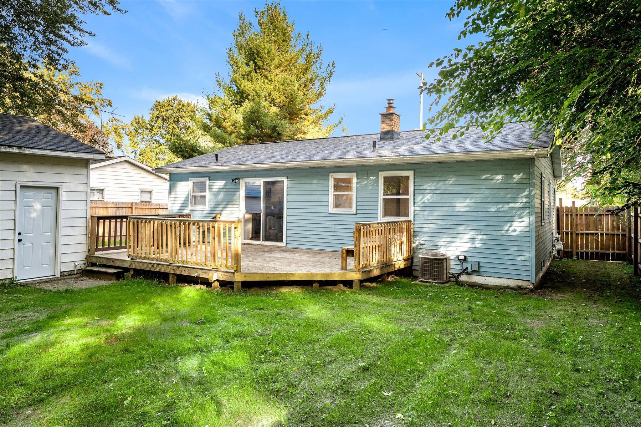 1224 Ecklund Street NE Grand Rapids MI 49505