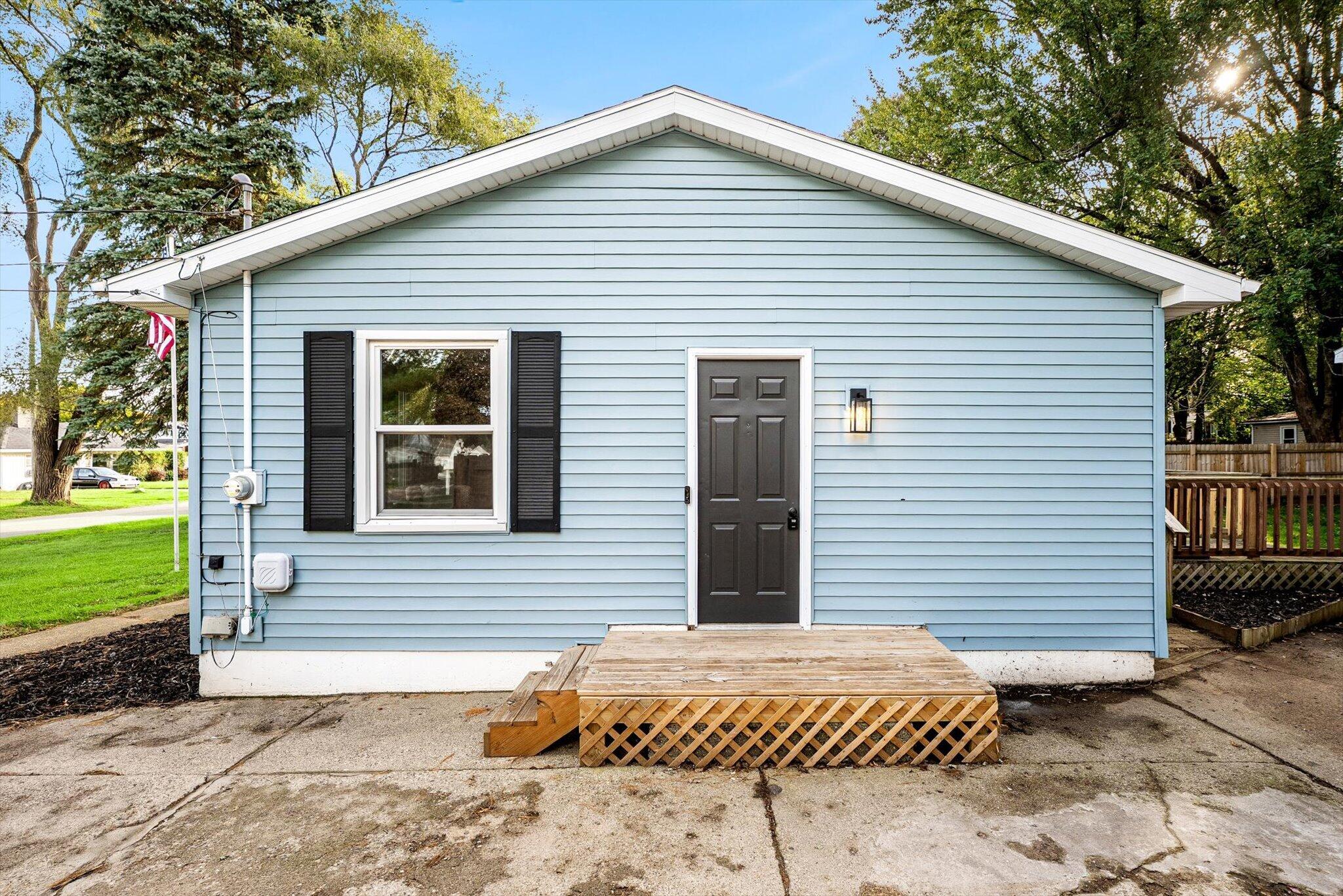 1224 Ecklund Street NE Grand Rapids MI 49505
