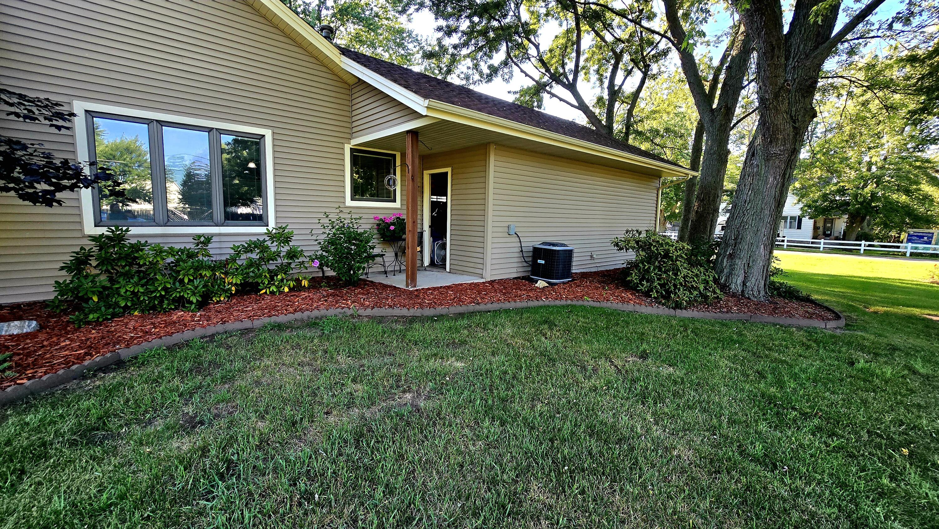 6012 147th Avenue Holland MI 49423