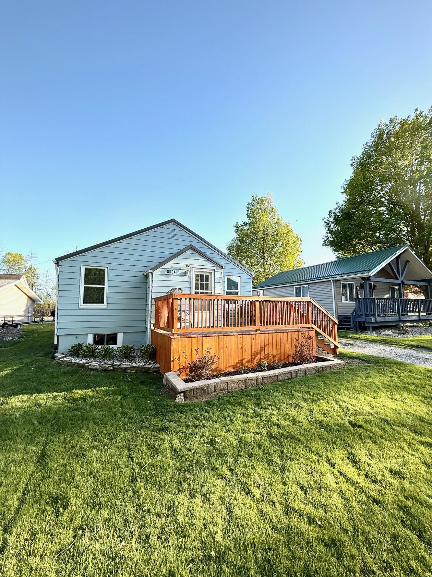 8004 Lakewood Drive Coloma MI 49038