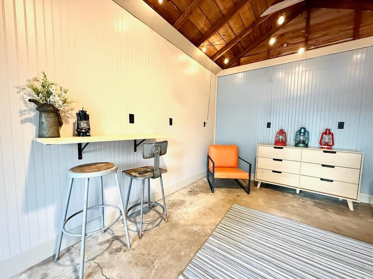 8004 Lakewood Drive Coloma MI 49038