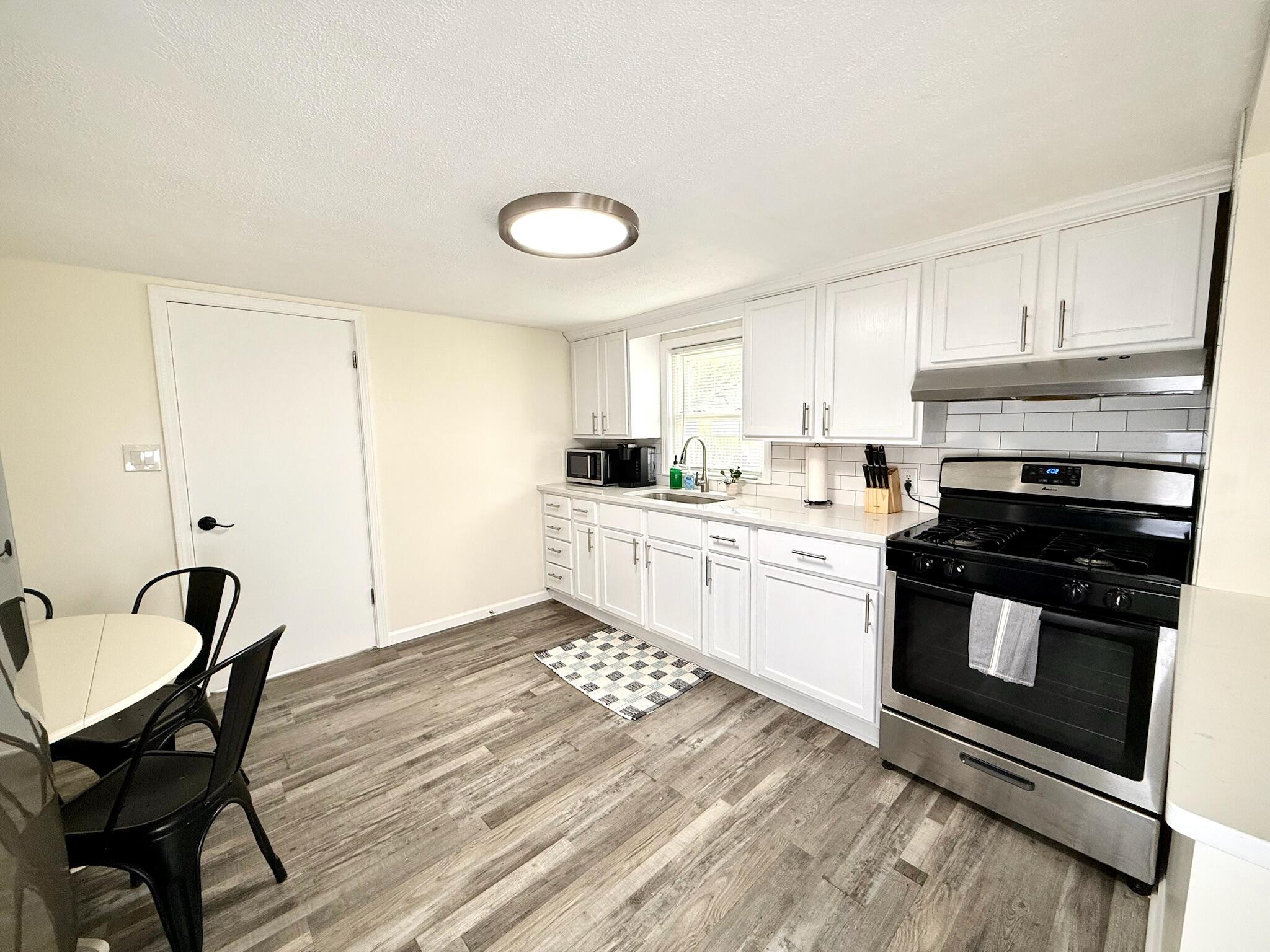 8004 Lakewood Drive Coloma MI 49038