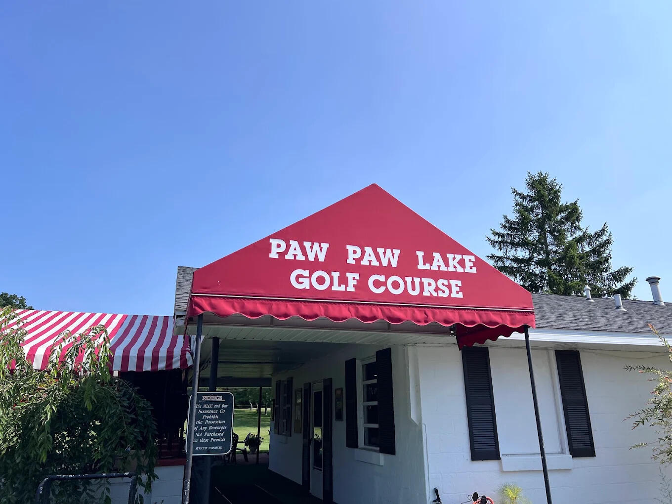 8004 Lakewood Drive Coloma MI 49038