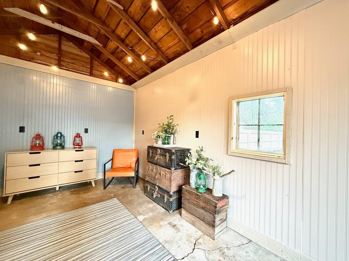 8004 Lakewood Drive Coloma MI 49038